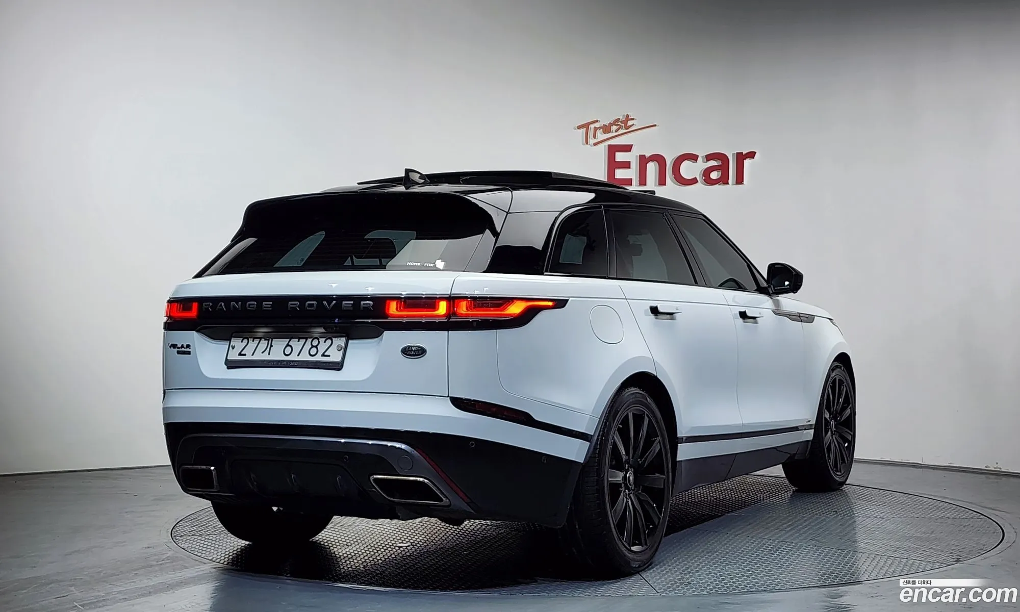 Land Rover Range Rover Velar 2018 — 15