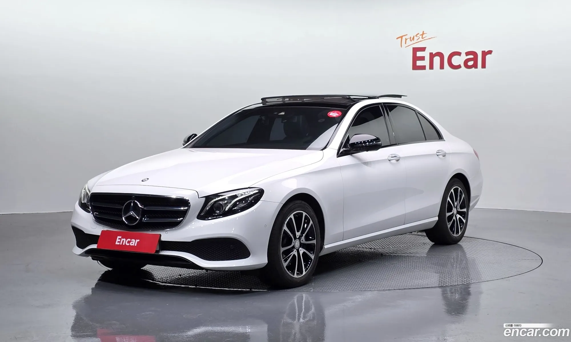 Mercedes-Benz E-Class W213 2016 WDDZF4JB6HA044240 — 13