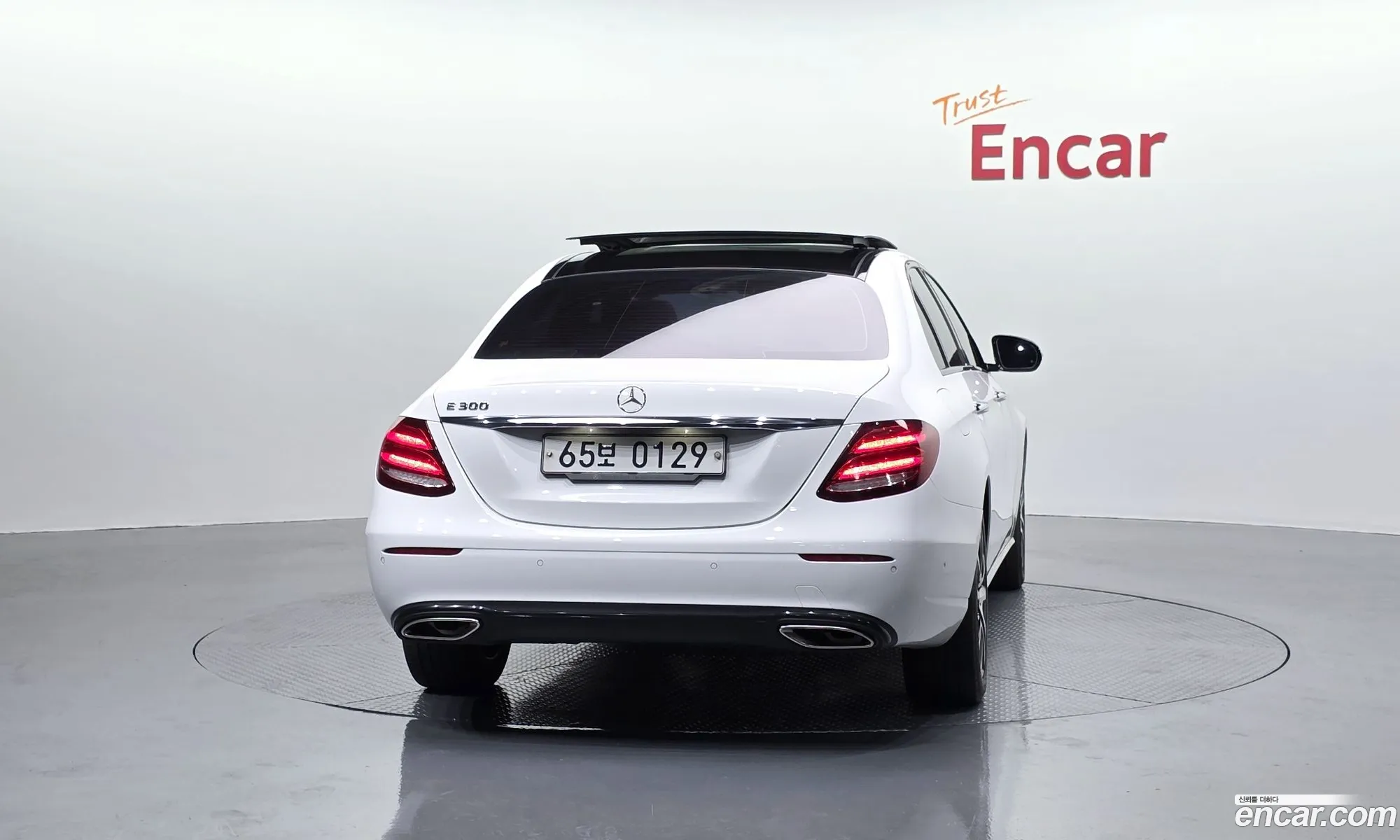 Mercedes-Benz E-Class W213 2016 WDDZF4JB6HA044240 — 12