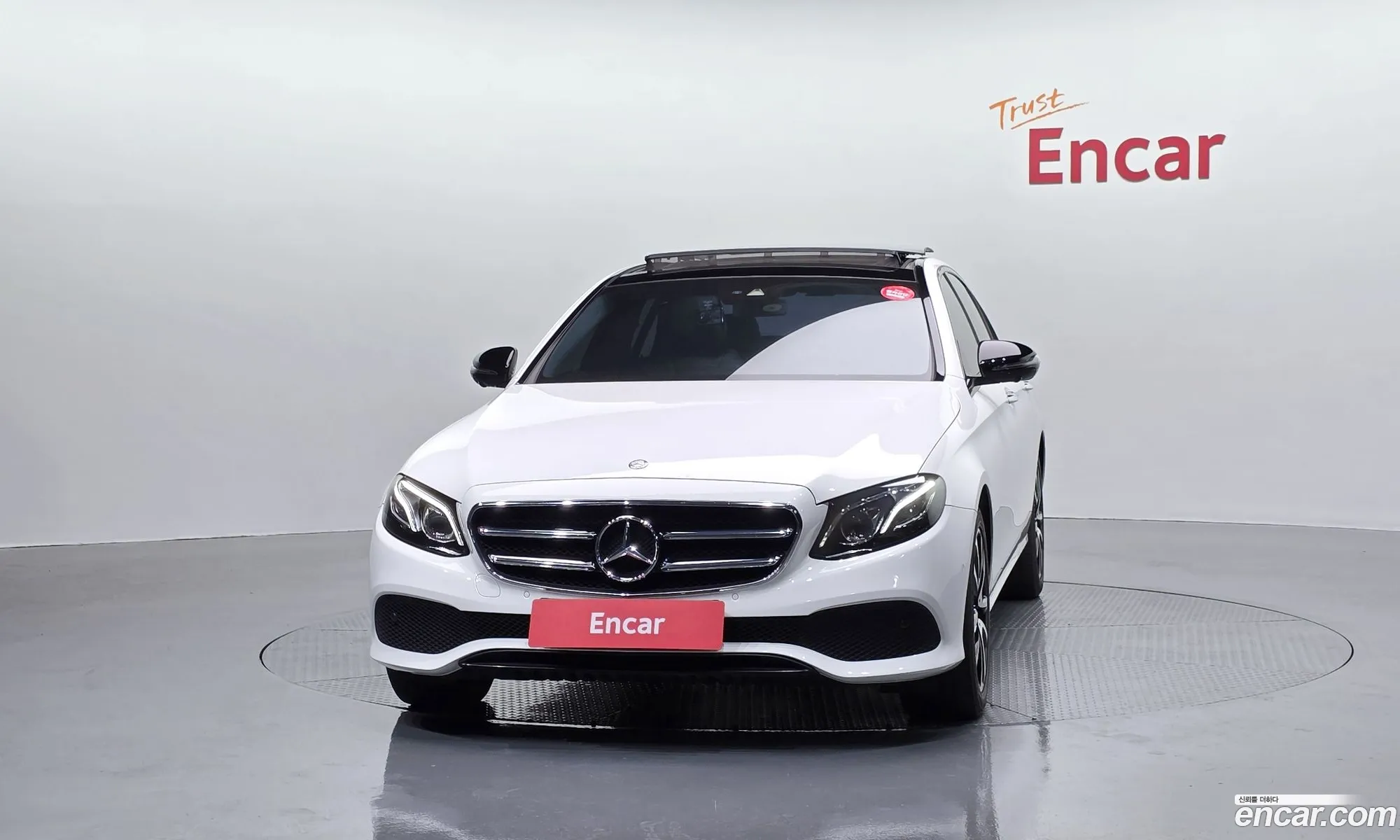 Mercedes-Benz E-Class W213 2016 WDDZF4JB6HA044240 — 18