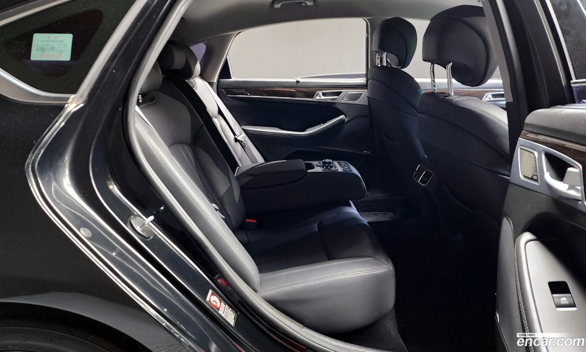 Genesis G80 2017 — 10