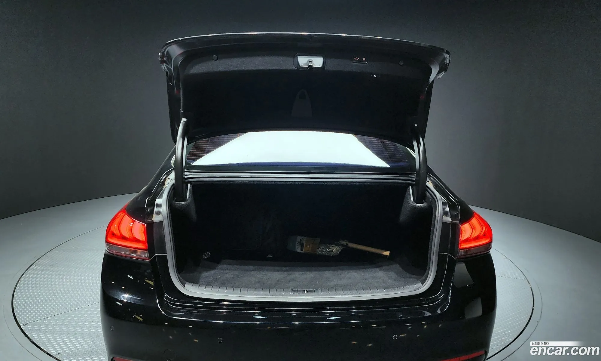 Genesis G80 2017 — 8