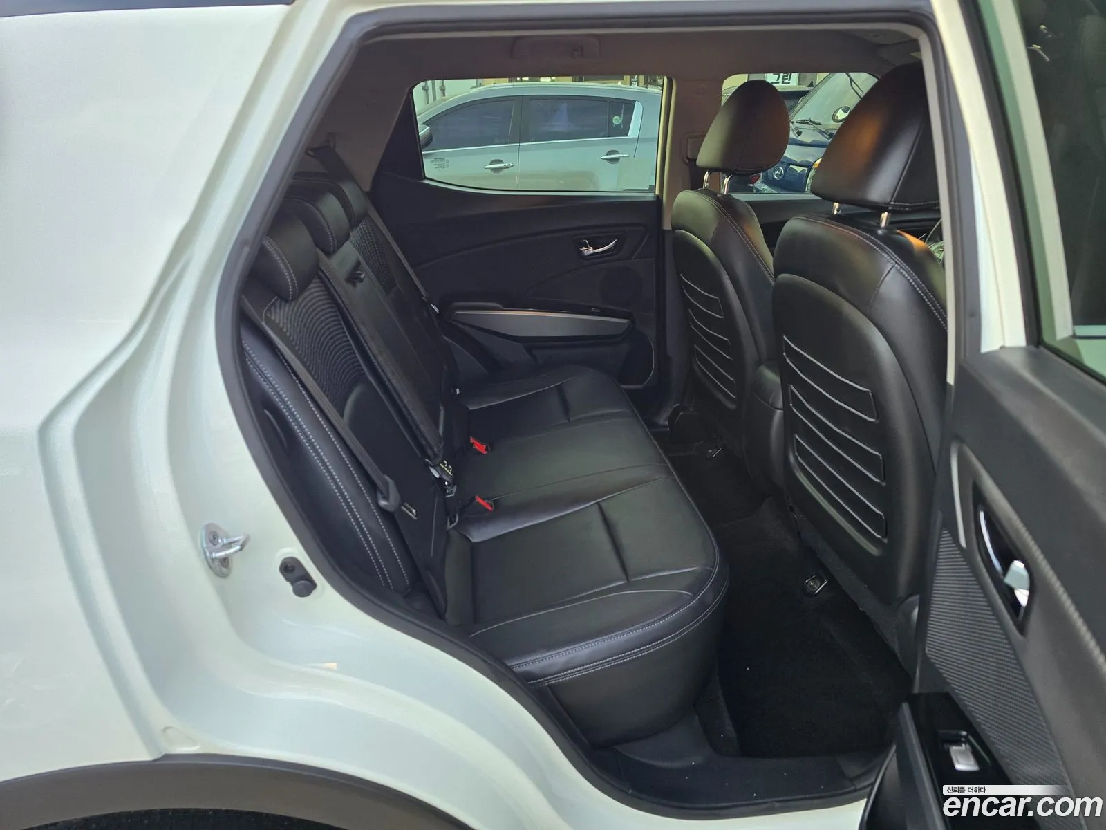 KG Mobility (SsangYong) Tivoli Armour 2018 — 18
