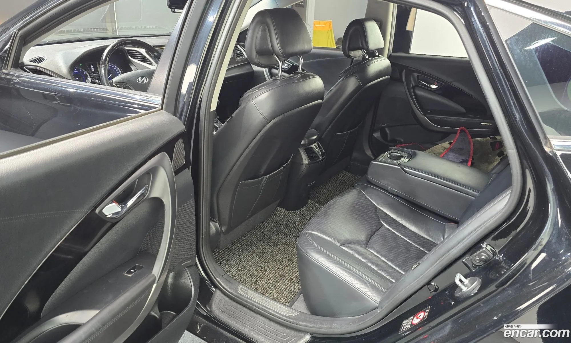 Hyundai Grandeur HG 2013 — 15