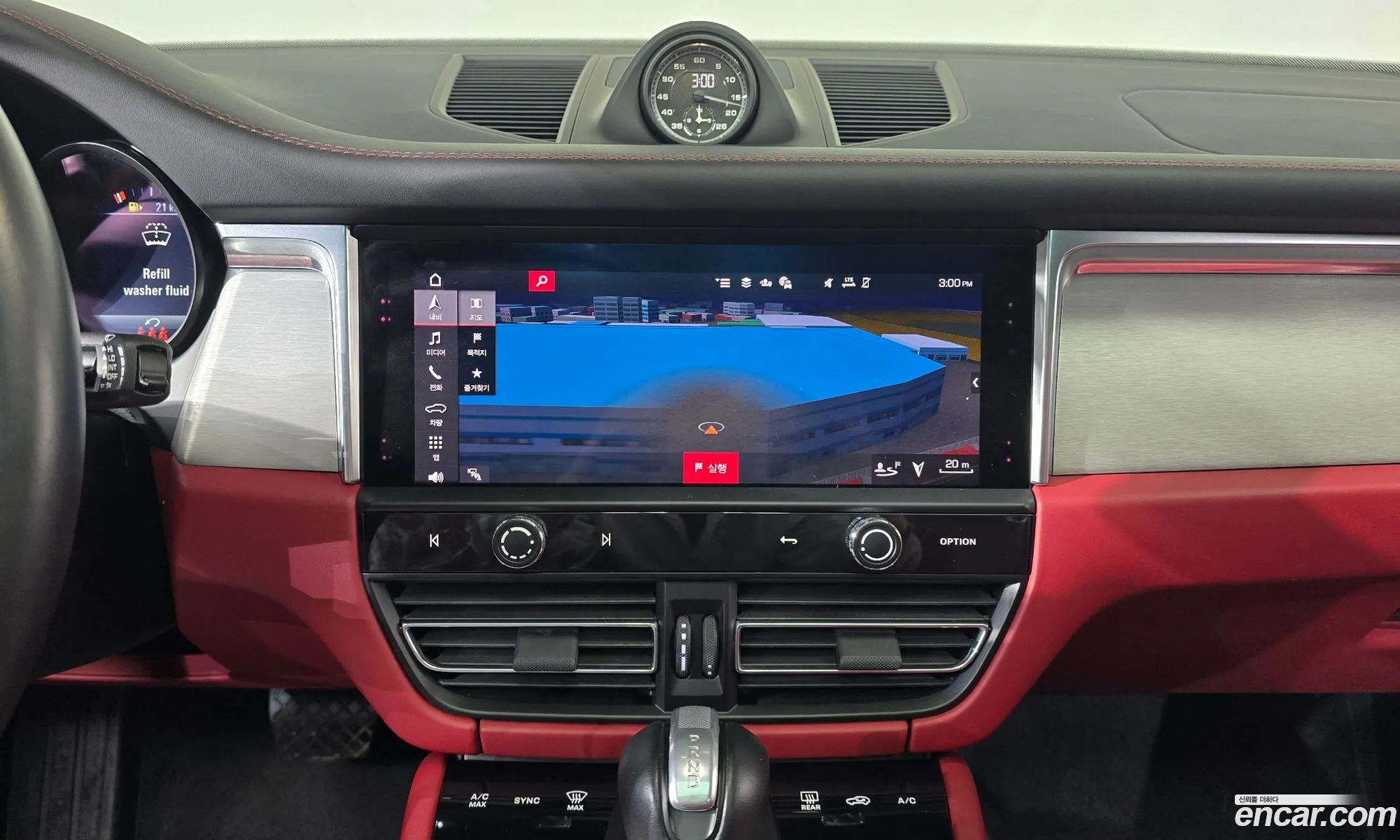 Porsche Macan 2022 WP1AG2958PLB50777 — 2