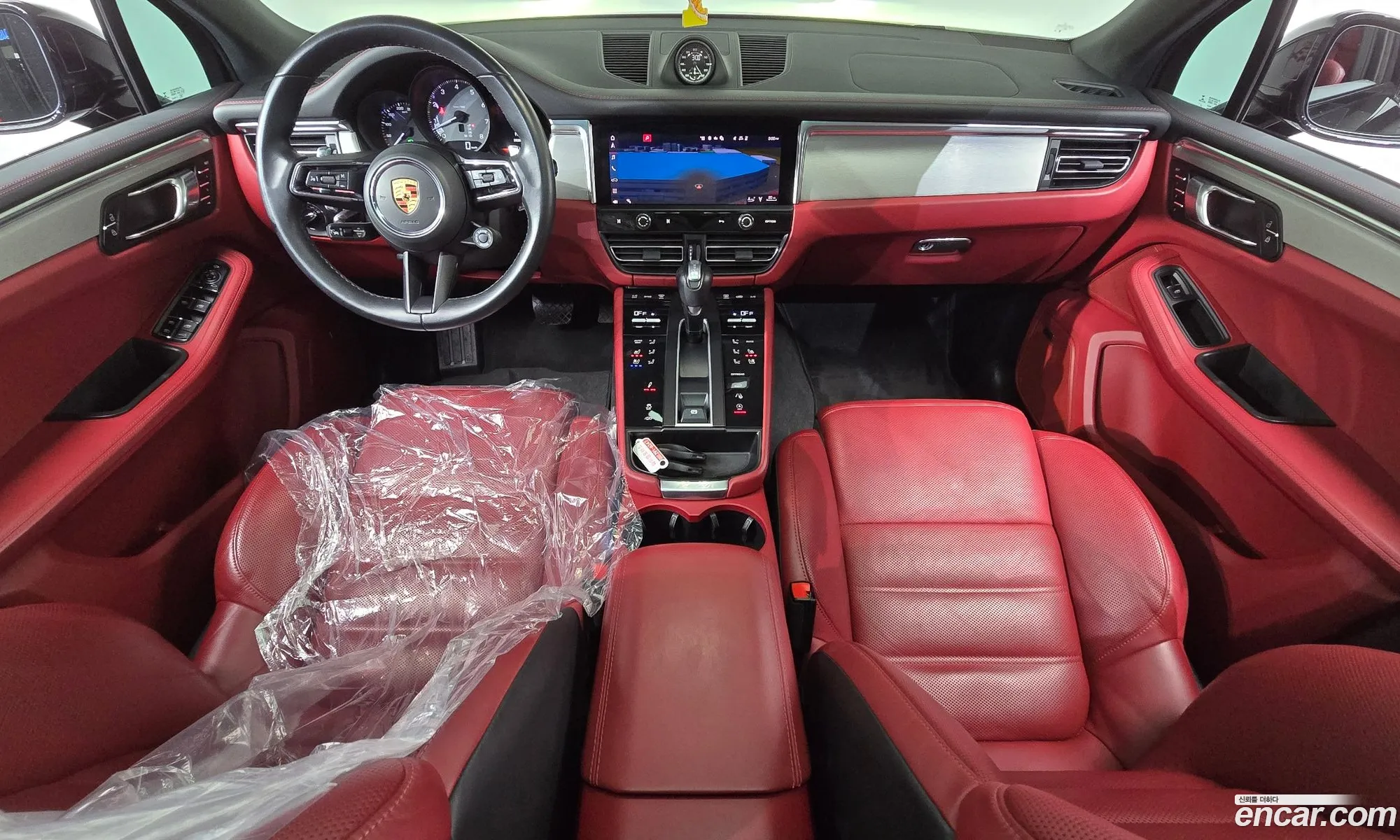 Porsche Macan 2022 WP1AG2958PLB50777 — 17