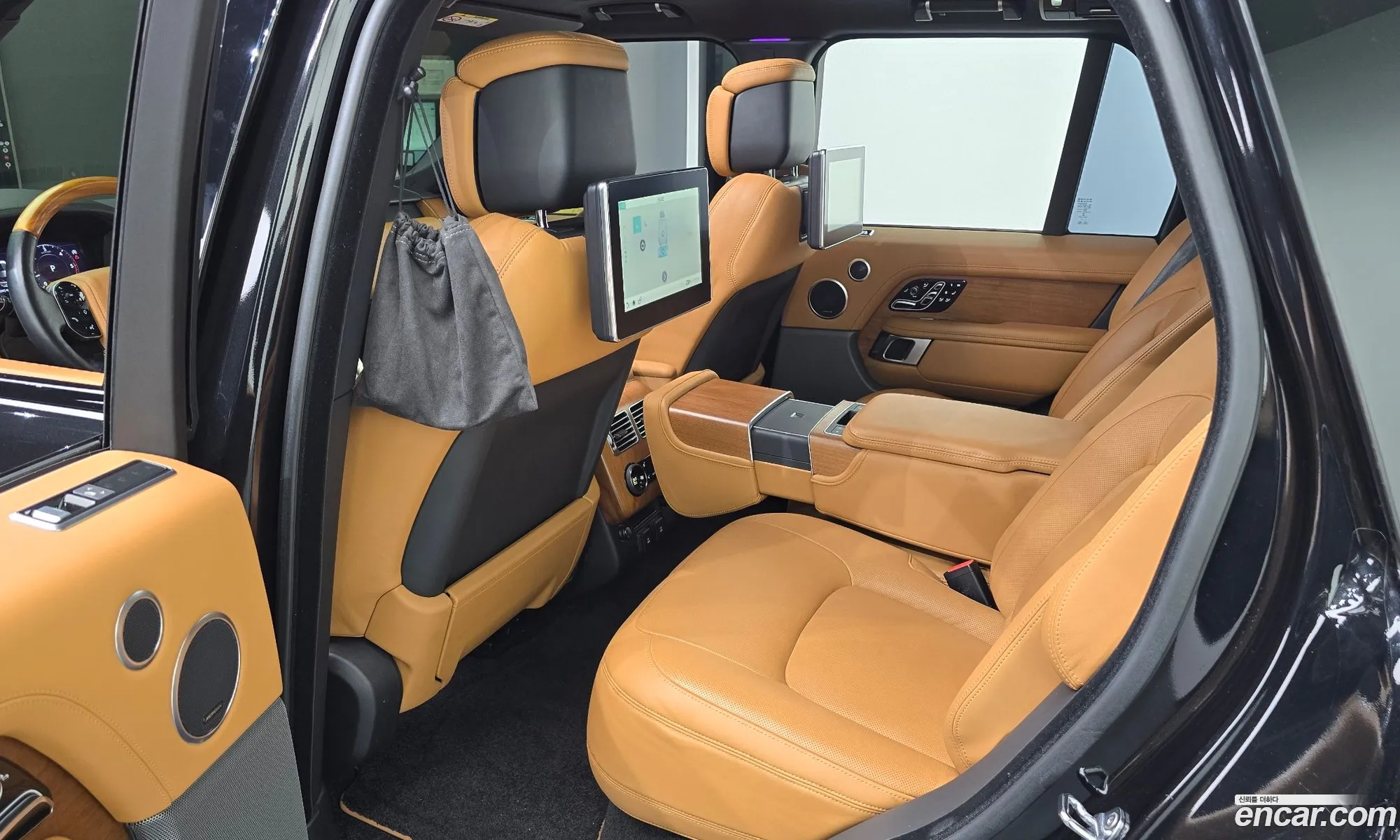 Land Rover Range Rover 2020 SALGA2BJ0LA574649 — 13