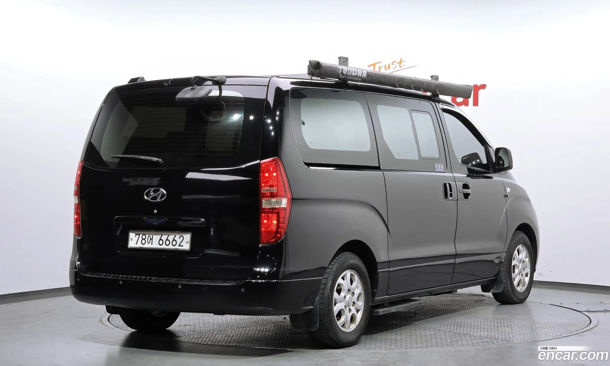 Hyundai Grand Starex 2012 — 2