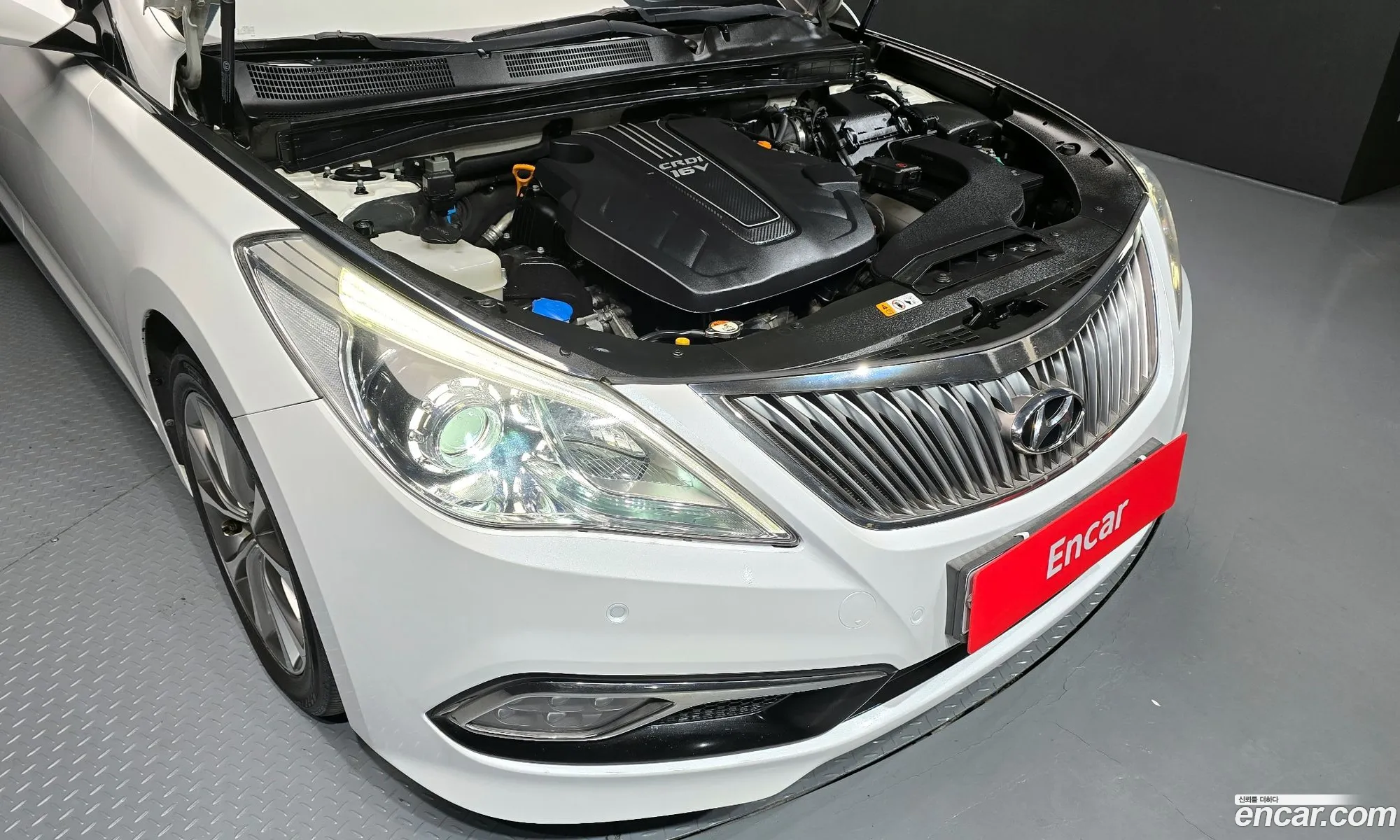 Hyundai Grandeur HG 2015 — 15