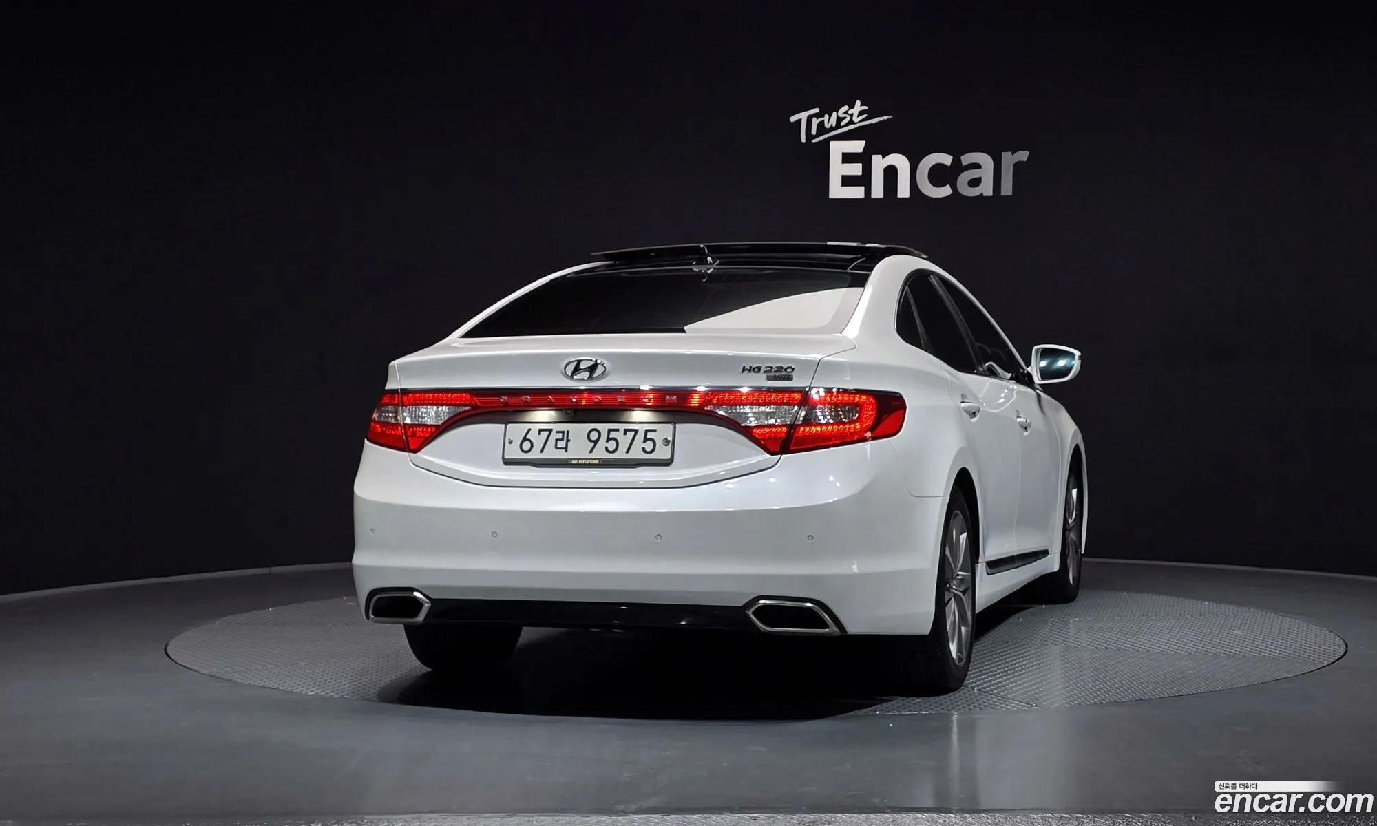 Hyundai Grandeur HG 2015 — 14
