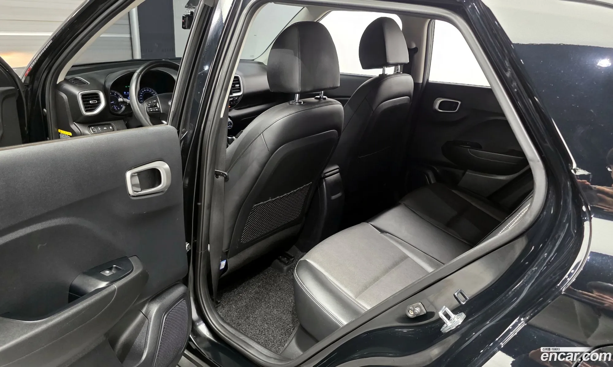 Hyundai Venue 2020 — 17