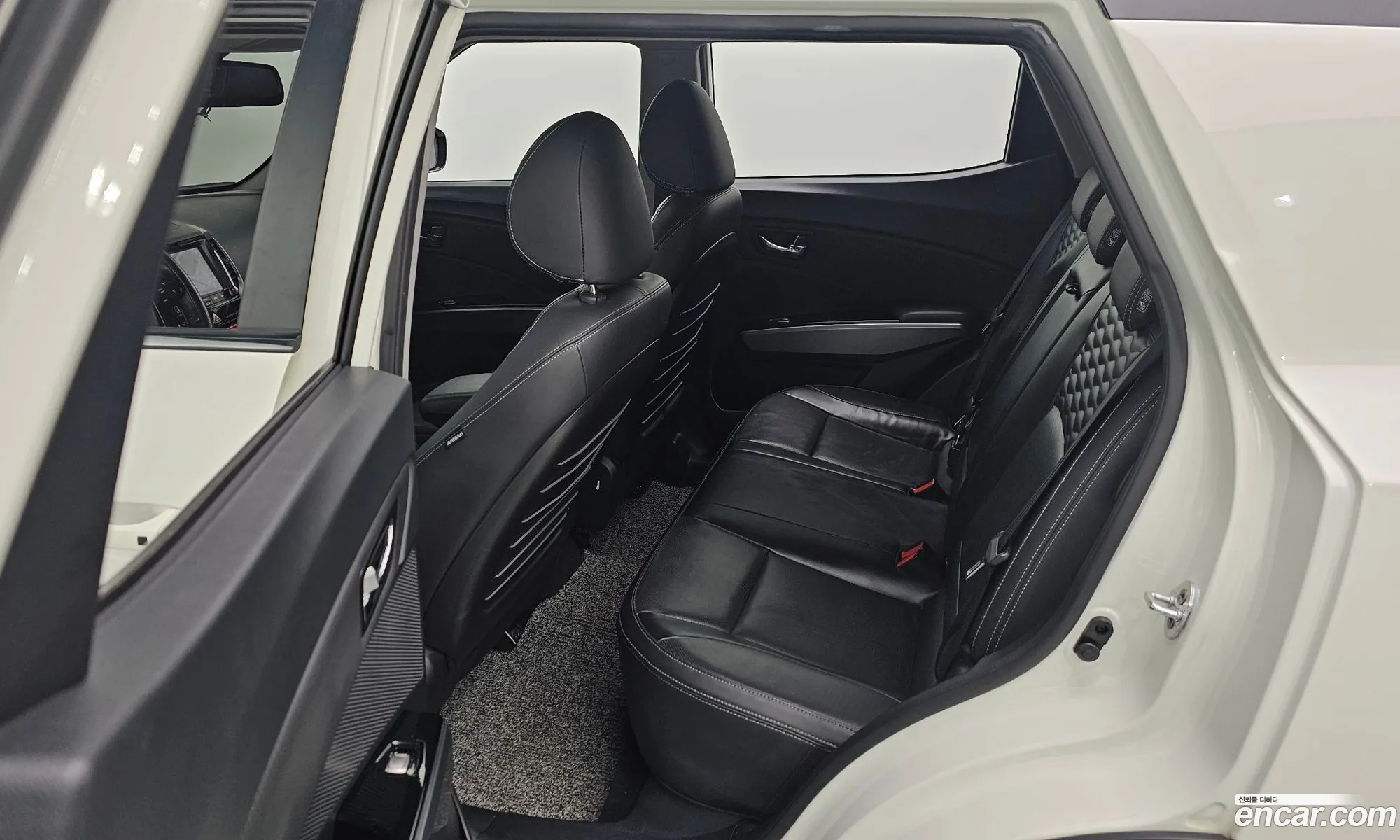 KG Mobility (SsangYong) Tivoli Armour 2017 — 17