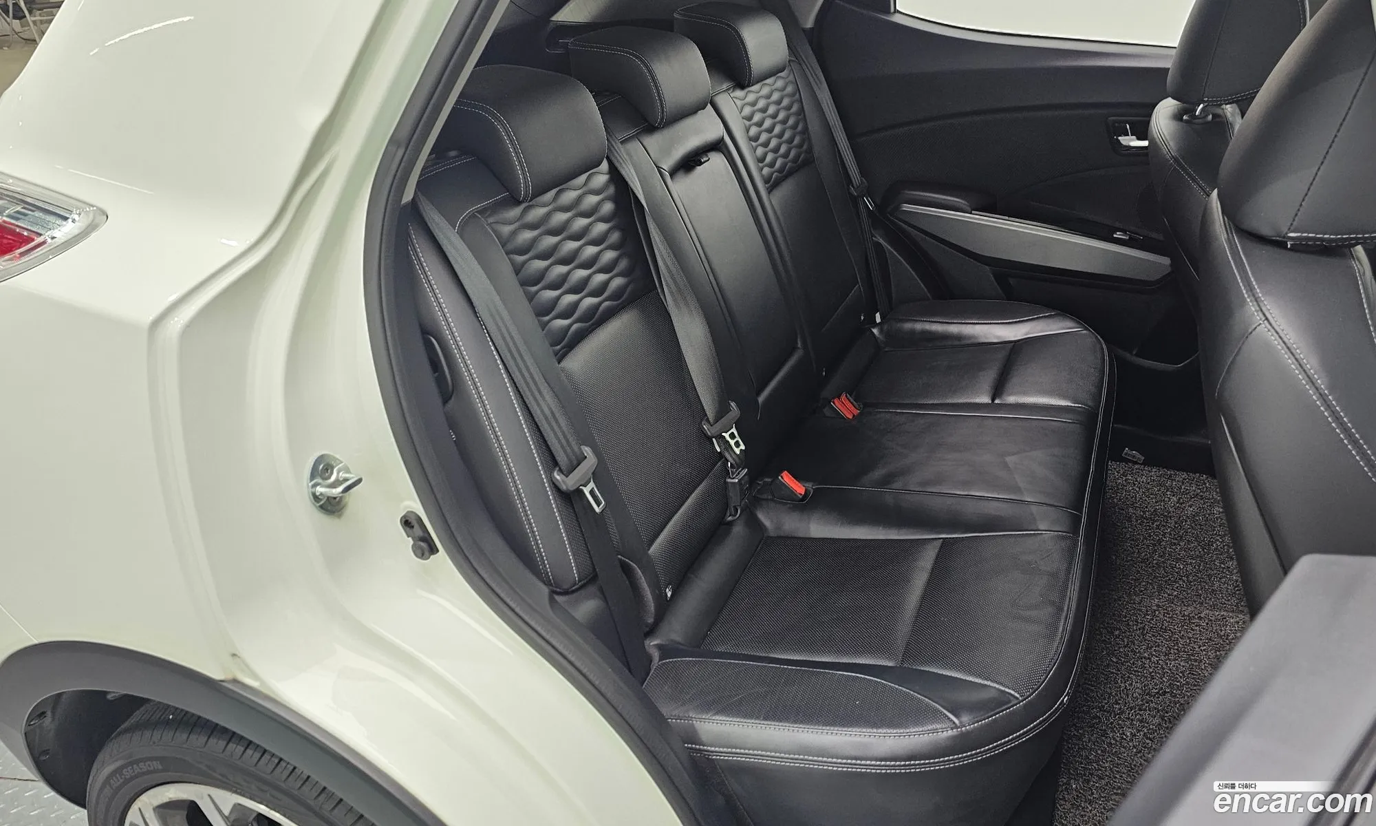 KG Mobility (SsangYong) Tivoli Armour 2017 — 20