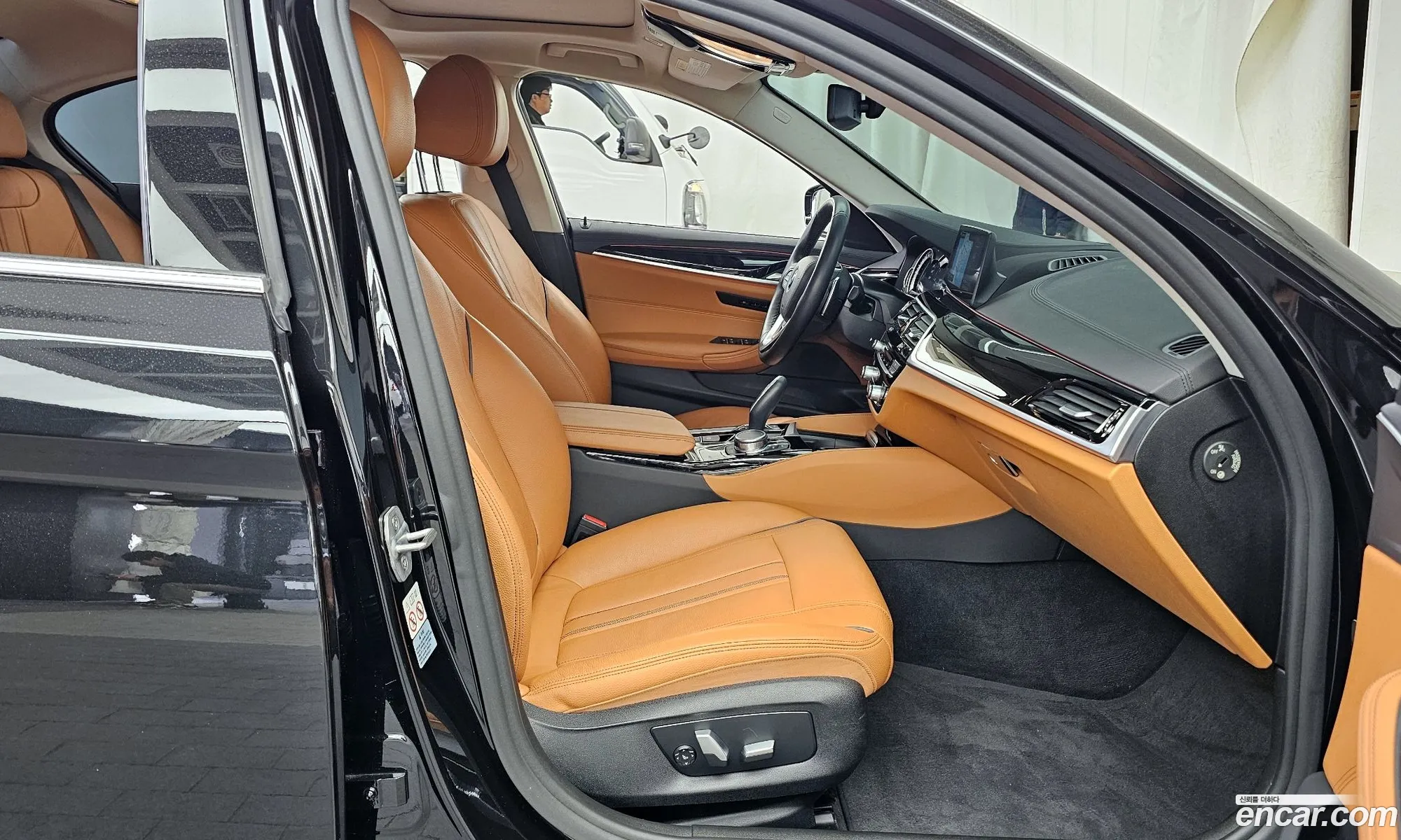 BMW 5 Series 2018 — 10