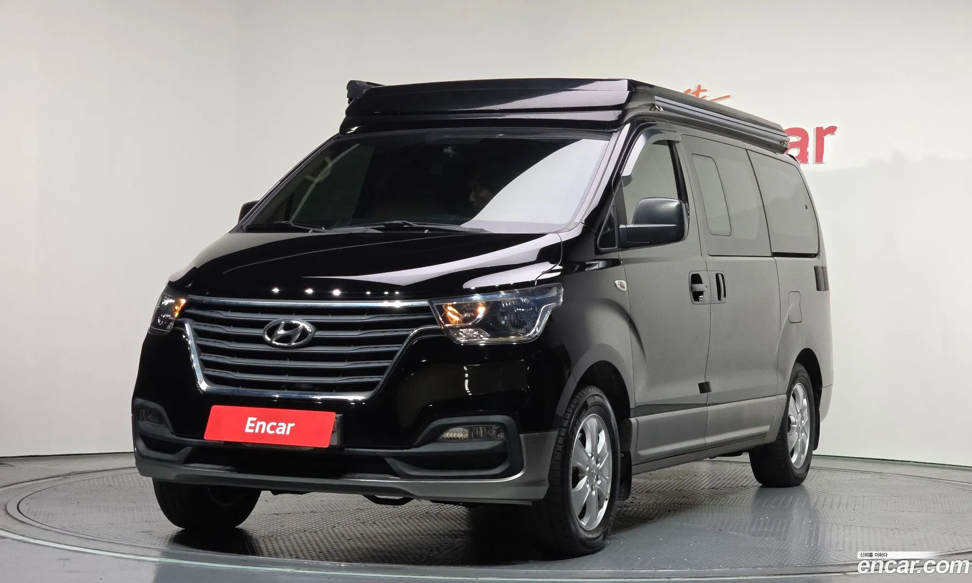 Hyundai Grand Starex 2018 — 18