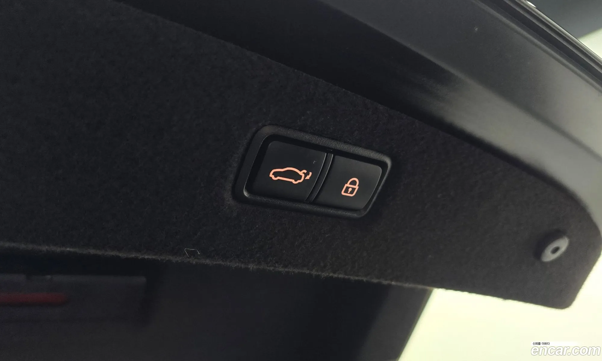 Genesis G90 2018 — 16