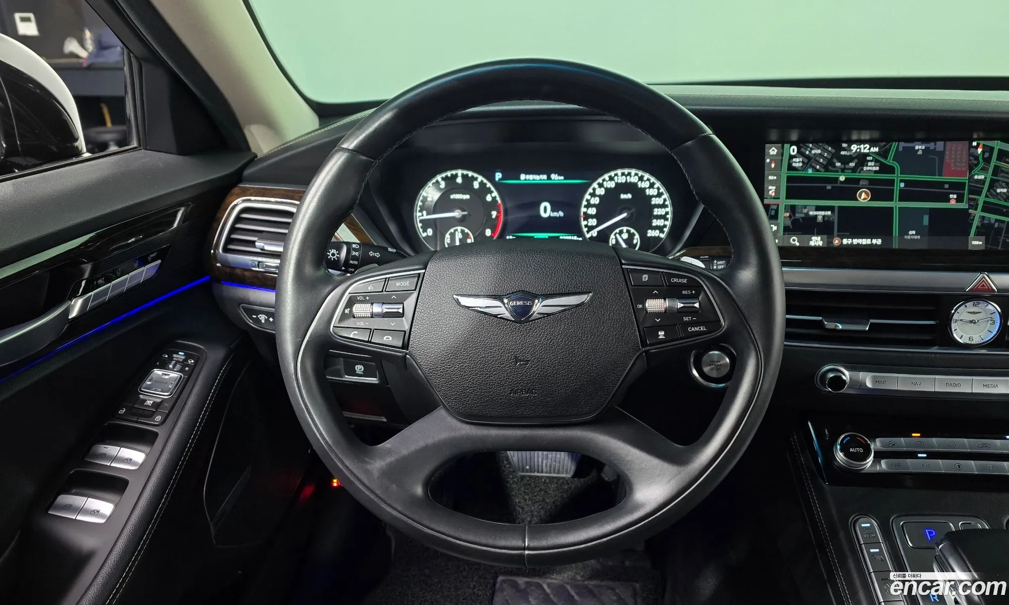 Genesis G90 2018 — 15