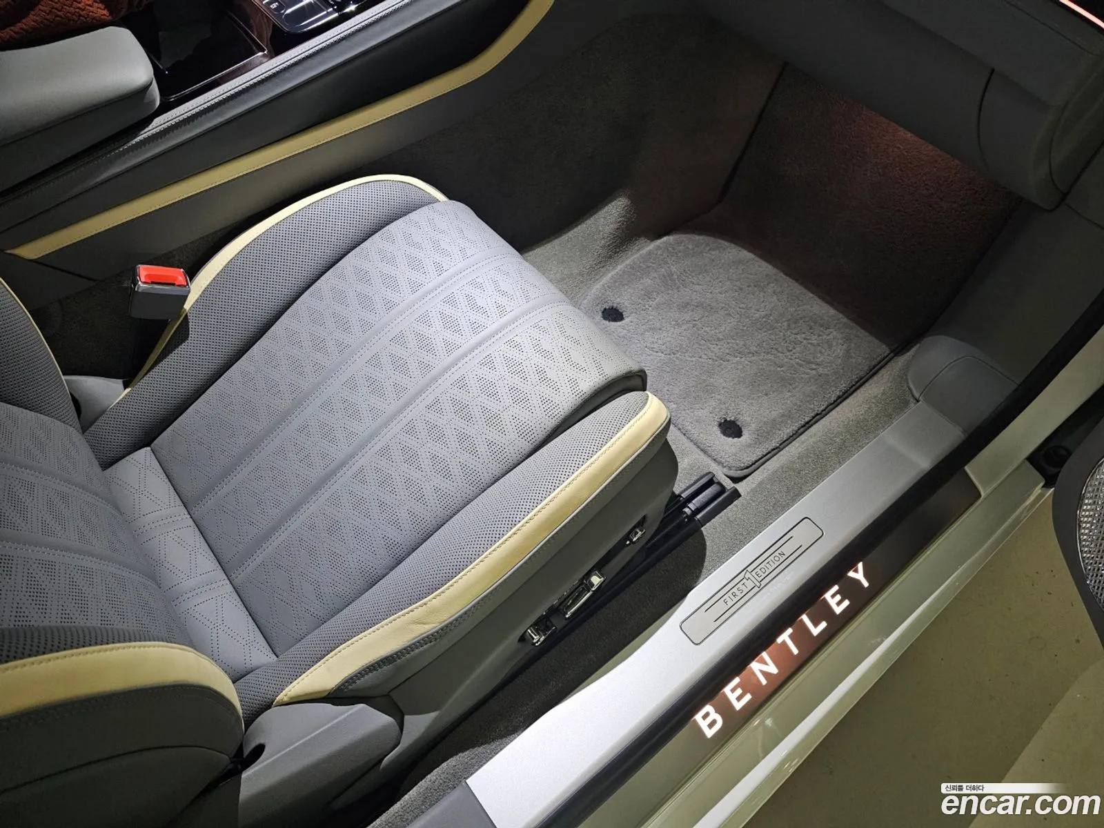 Bentley Continental GT 2025 — 17