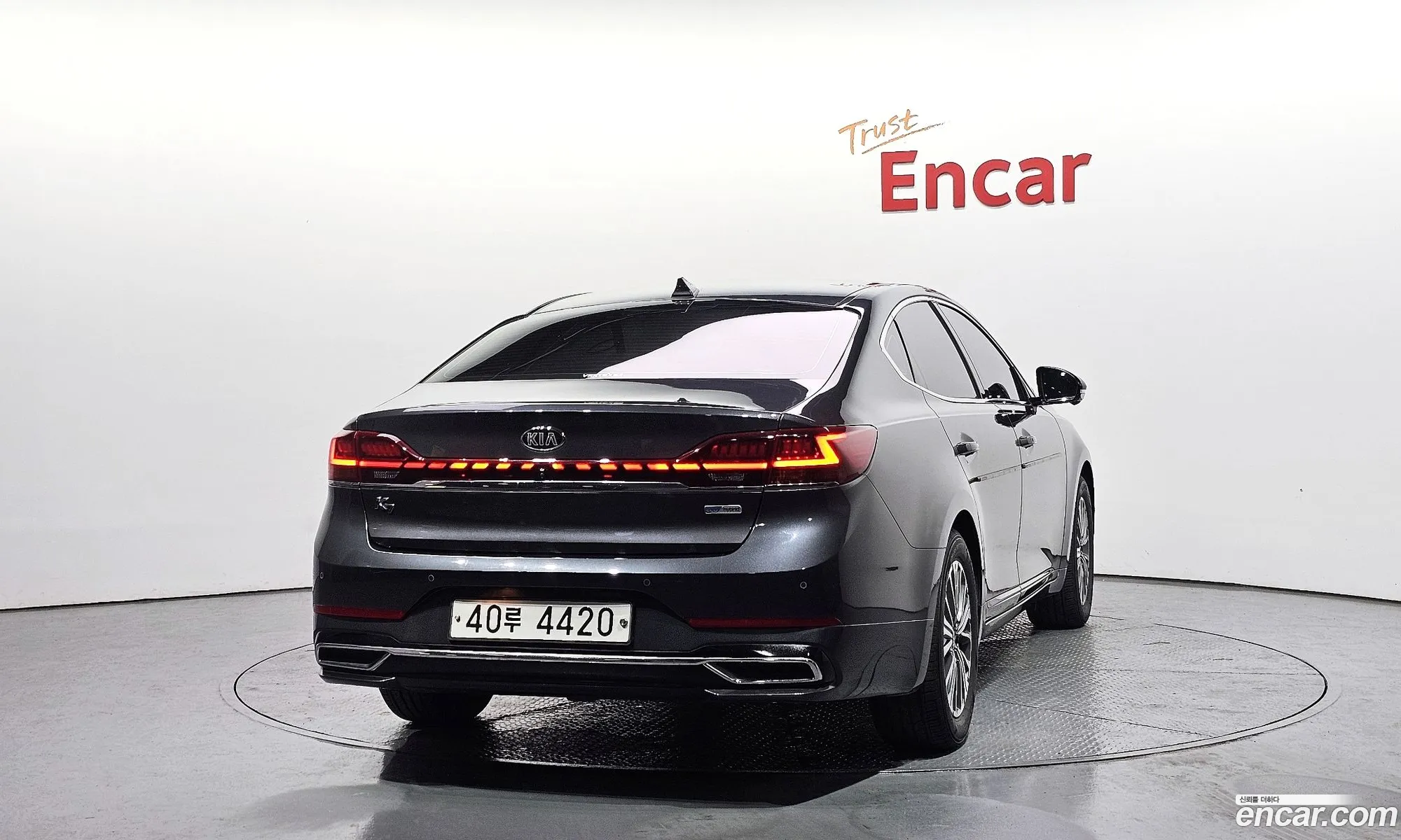 Kia K7 Premier Hybrid 2019 — 11