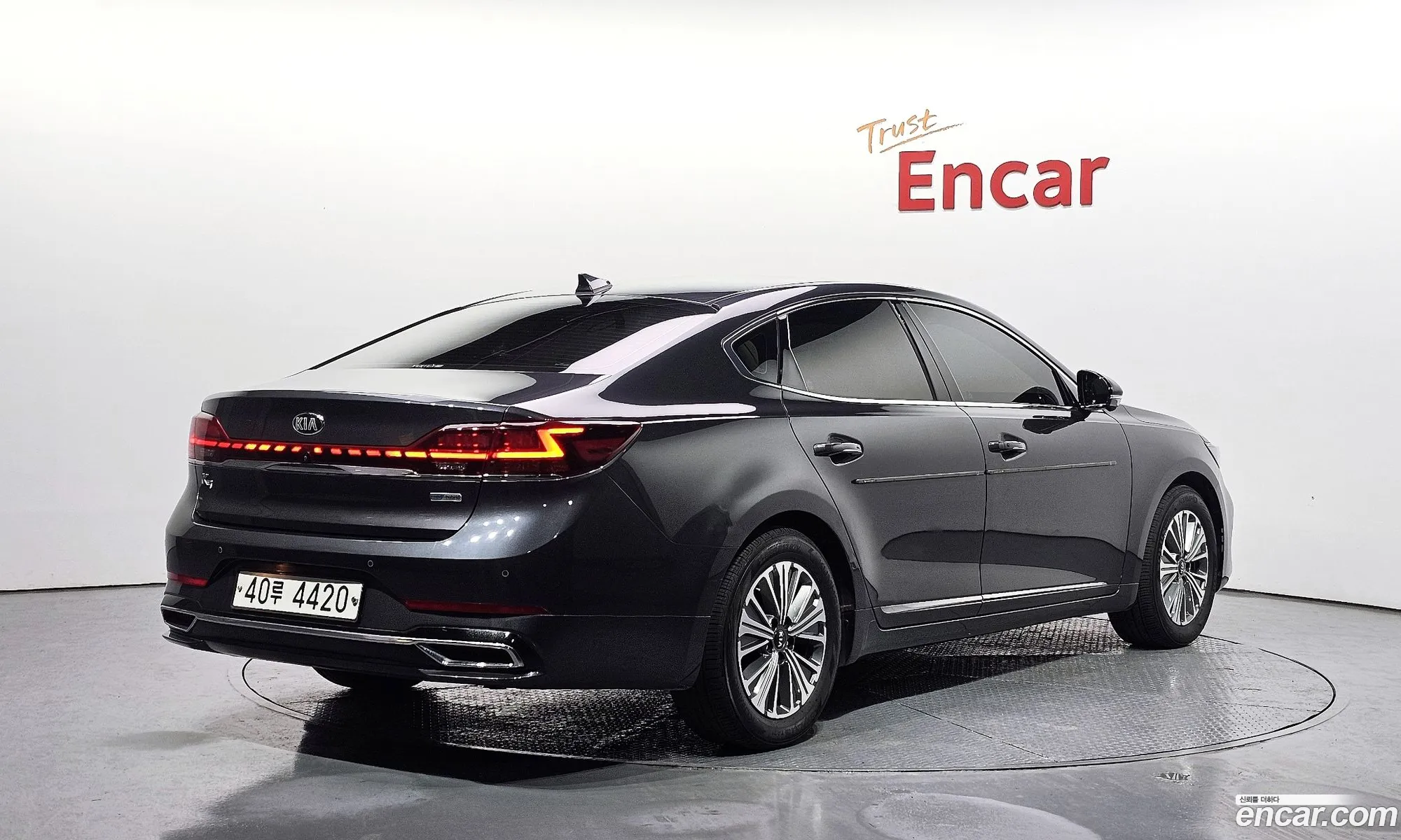 Kia K7 Premier Hybrid 2019 — 15