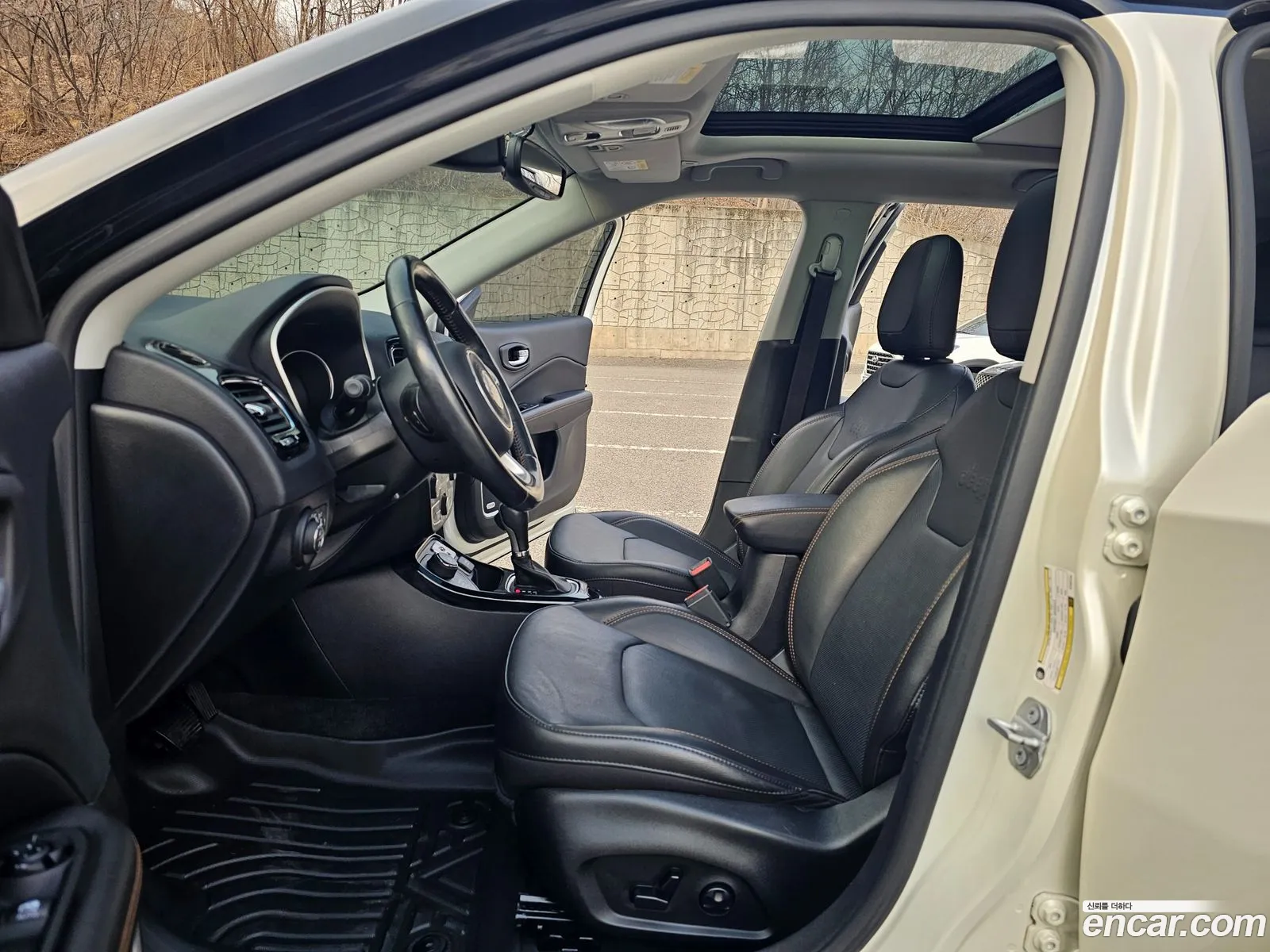 Jeep Compass 2019 — 17