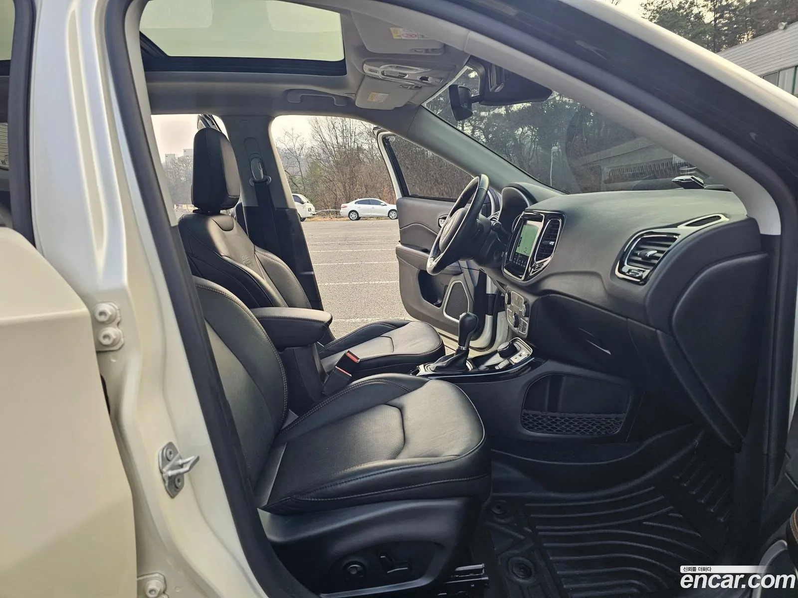 Jeep Compass 2019 — 18