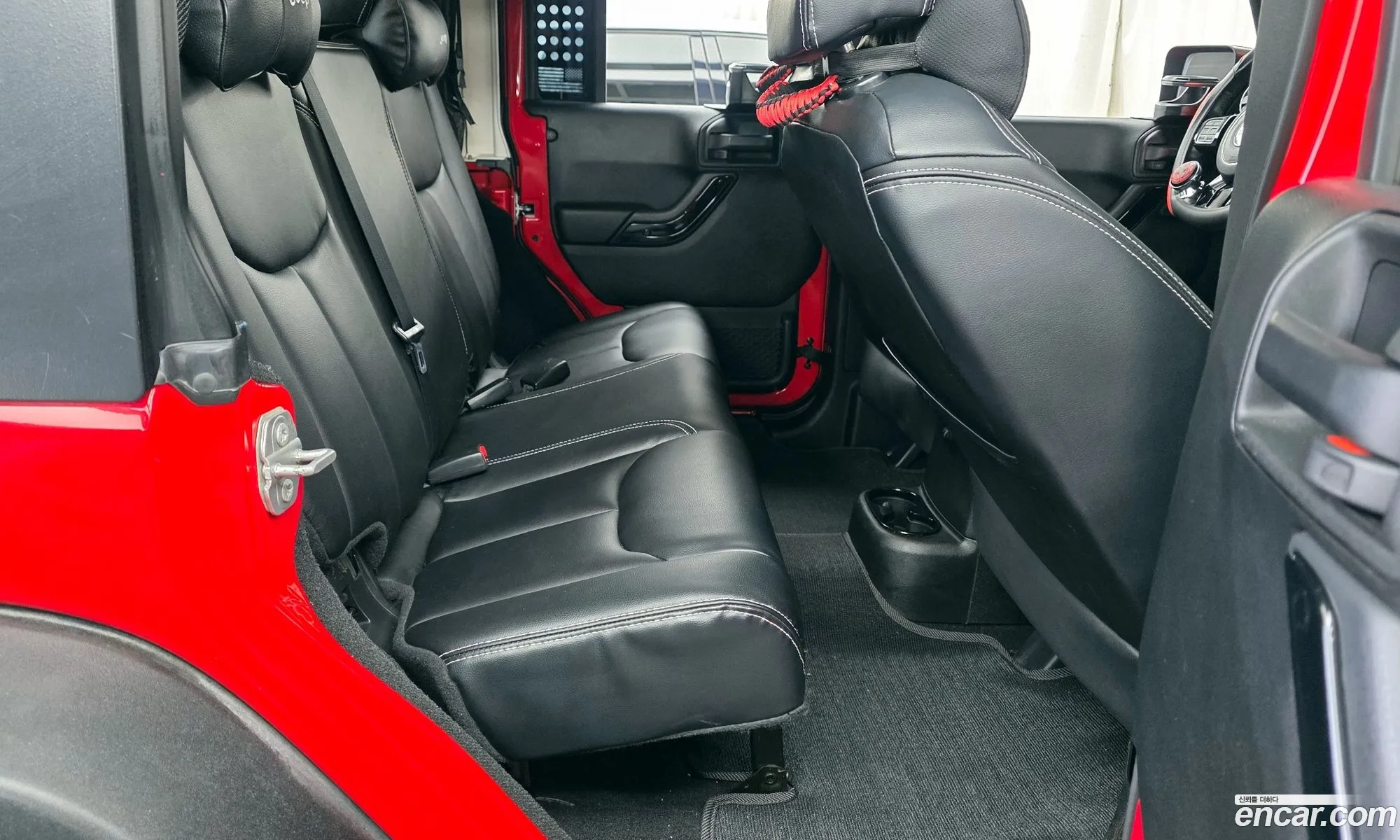 Jeep Wrangler 2016 1C4HJWFG4GL313259 — 4