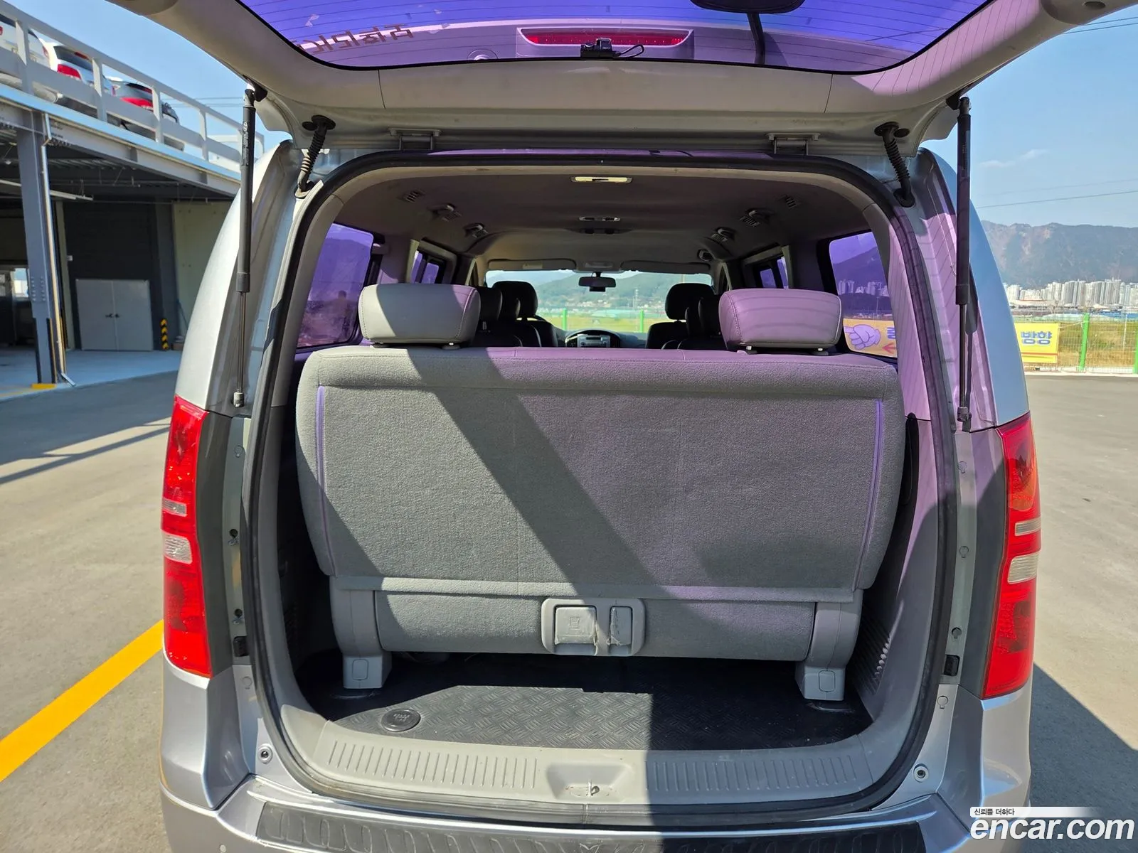 Hyundai Grand Starex 2011 — 15