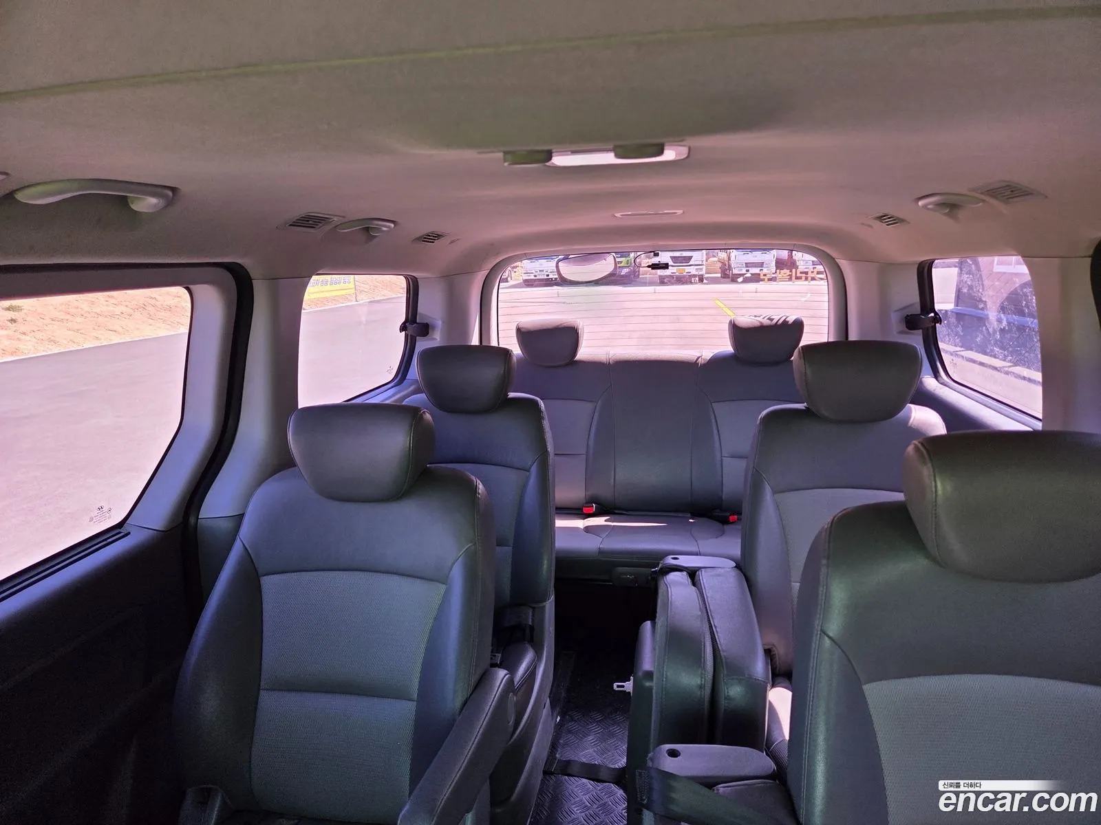 Hyundai Grand Starex 2011 — 14
