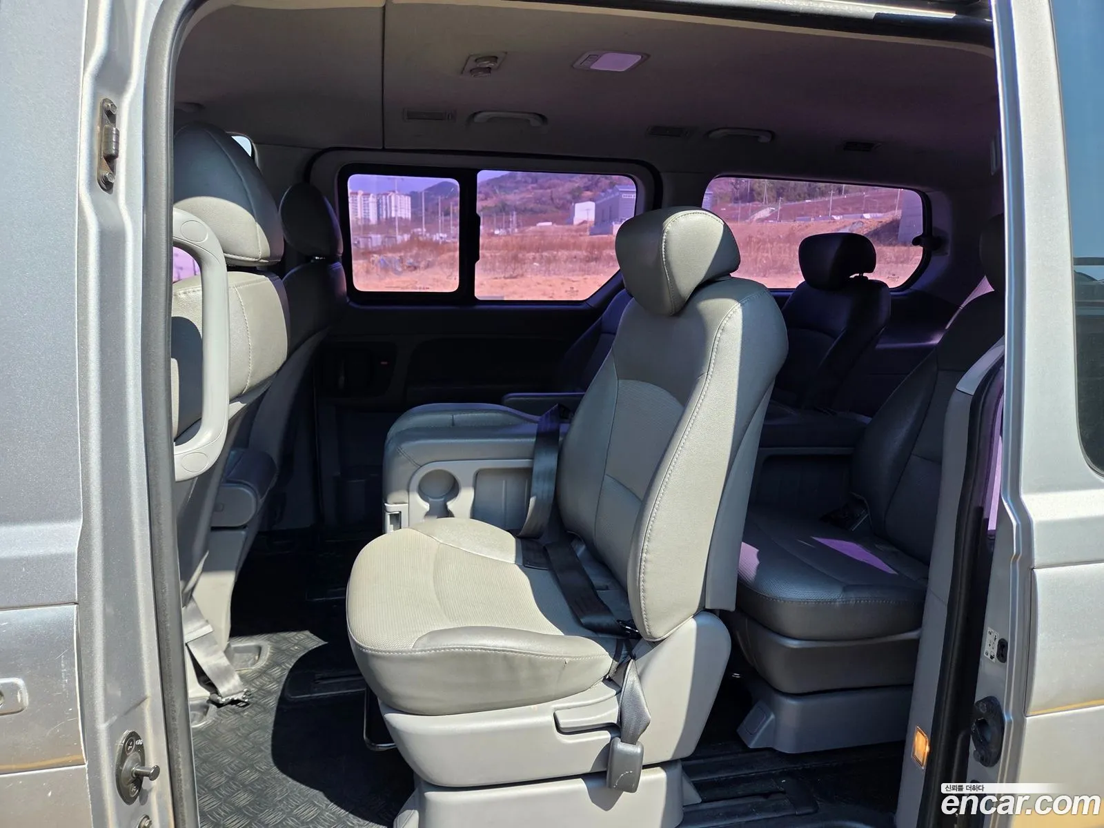 Hyundai Grand Starex 2011 — 10
