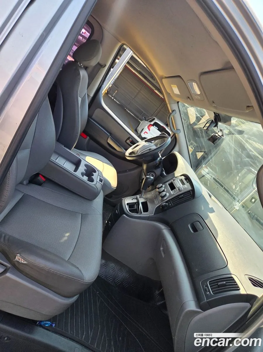 Hyundai Grand Starex 2011 — 3