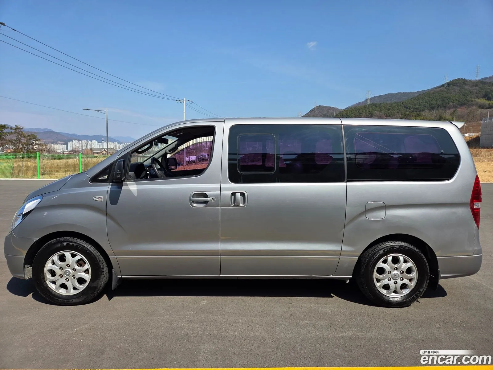 Hyundai Grand Starex 2011 — 13