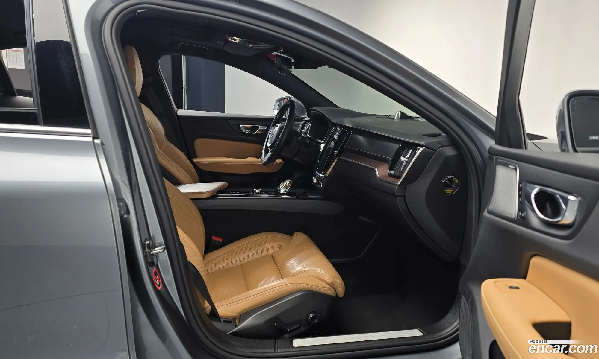 Volvo S60 2020 — 18