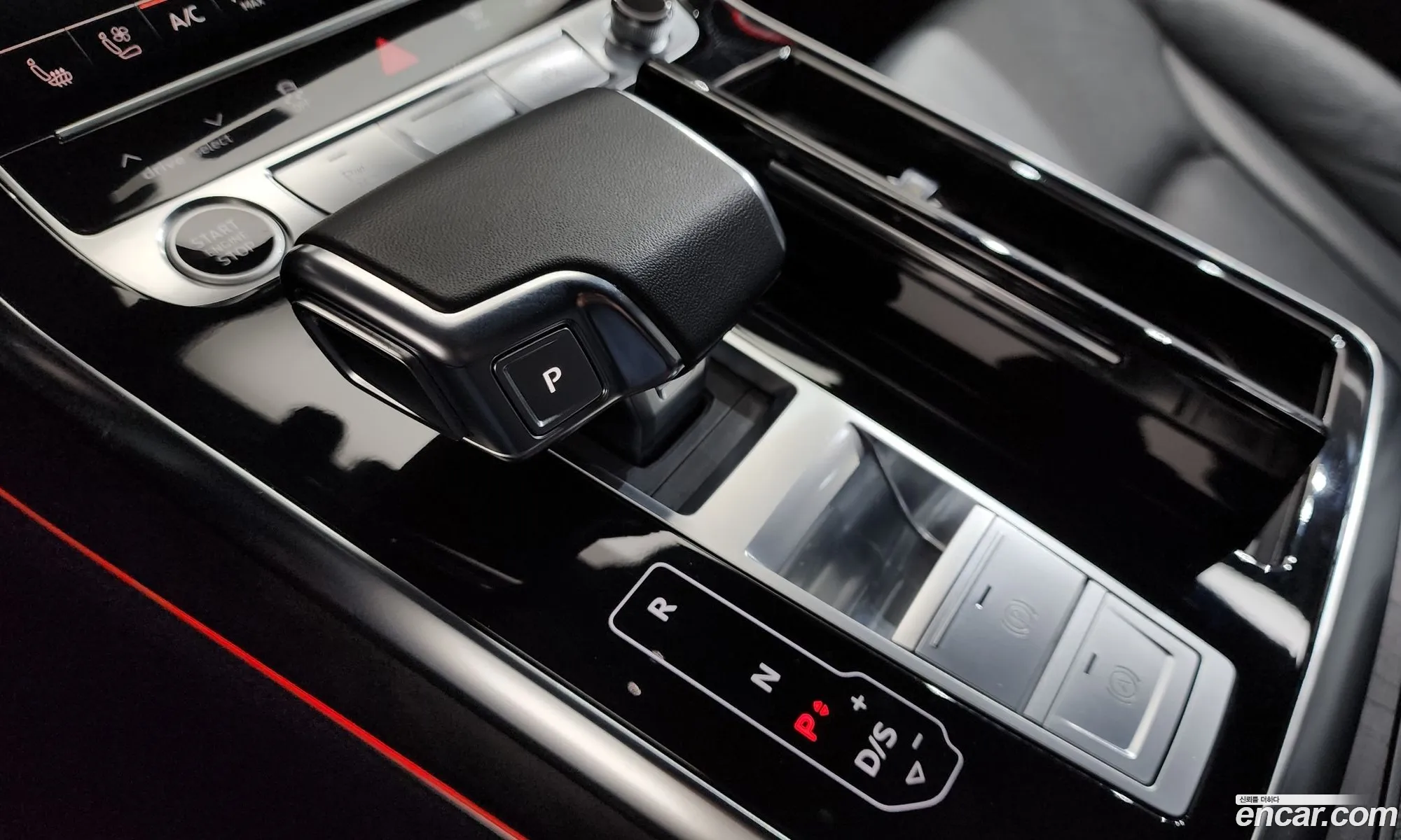 Audi Q8 2023 WAUZZZF19PD045830 — 3