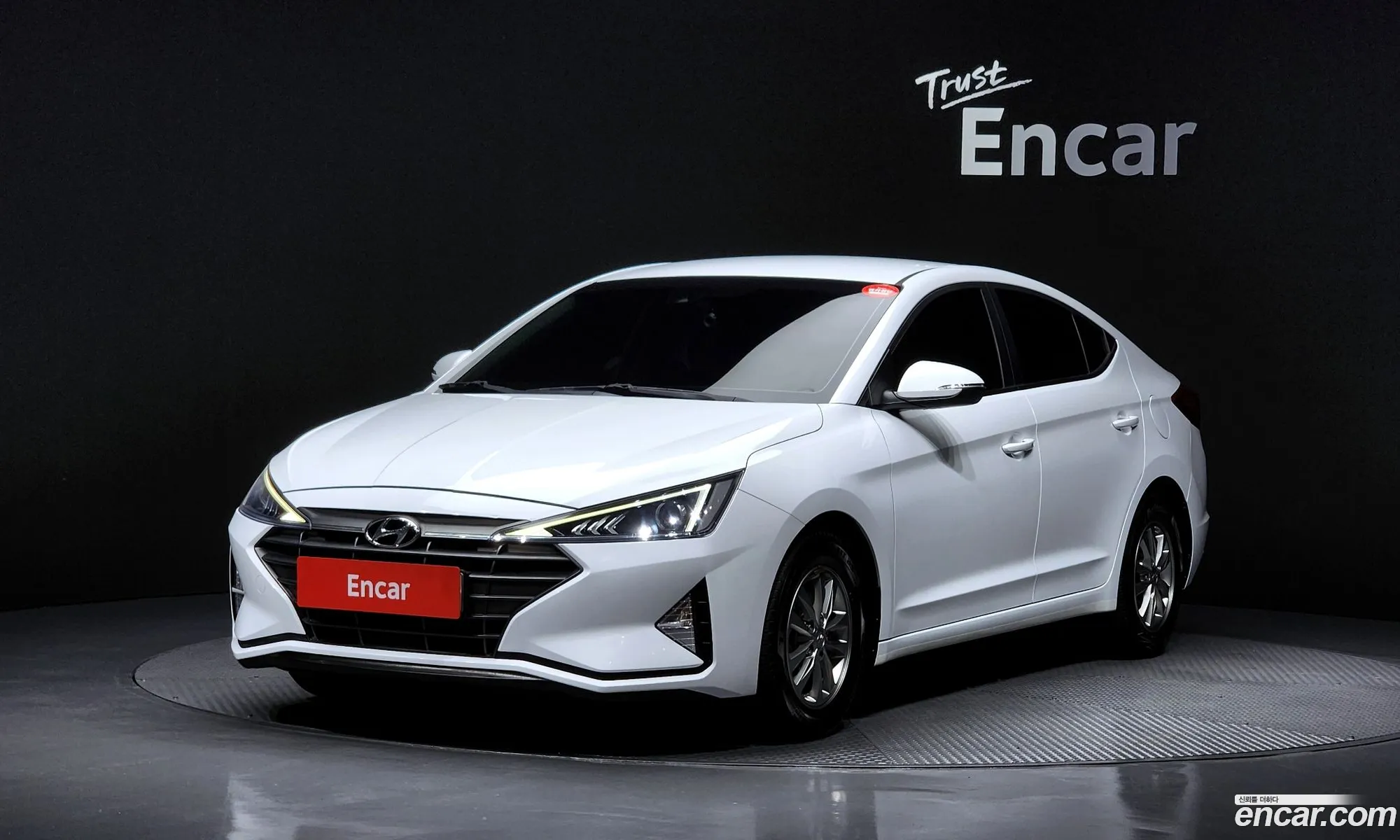 Hyundai Elantra AD 2019 — 16