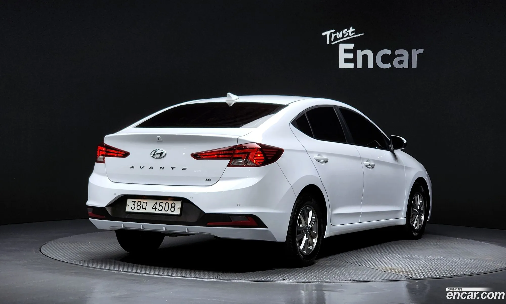 Hyundai Elantra AD 2019 — 15