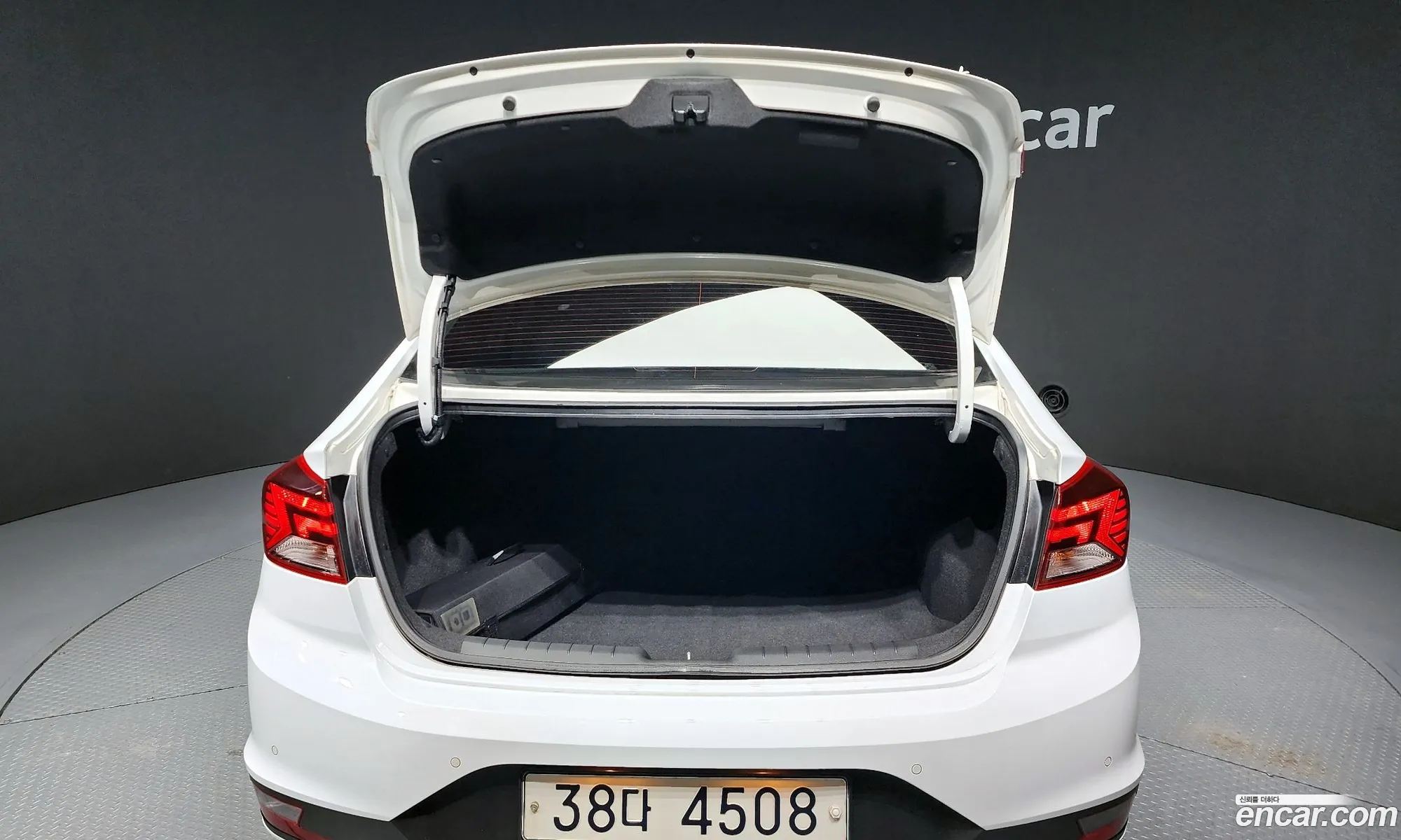 Hyundai Elantra AD 2019 — 7
