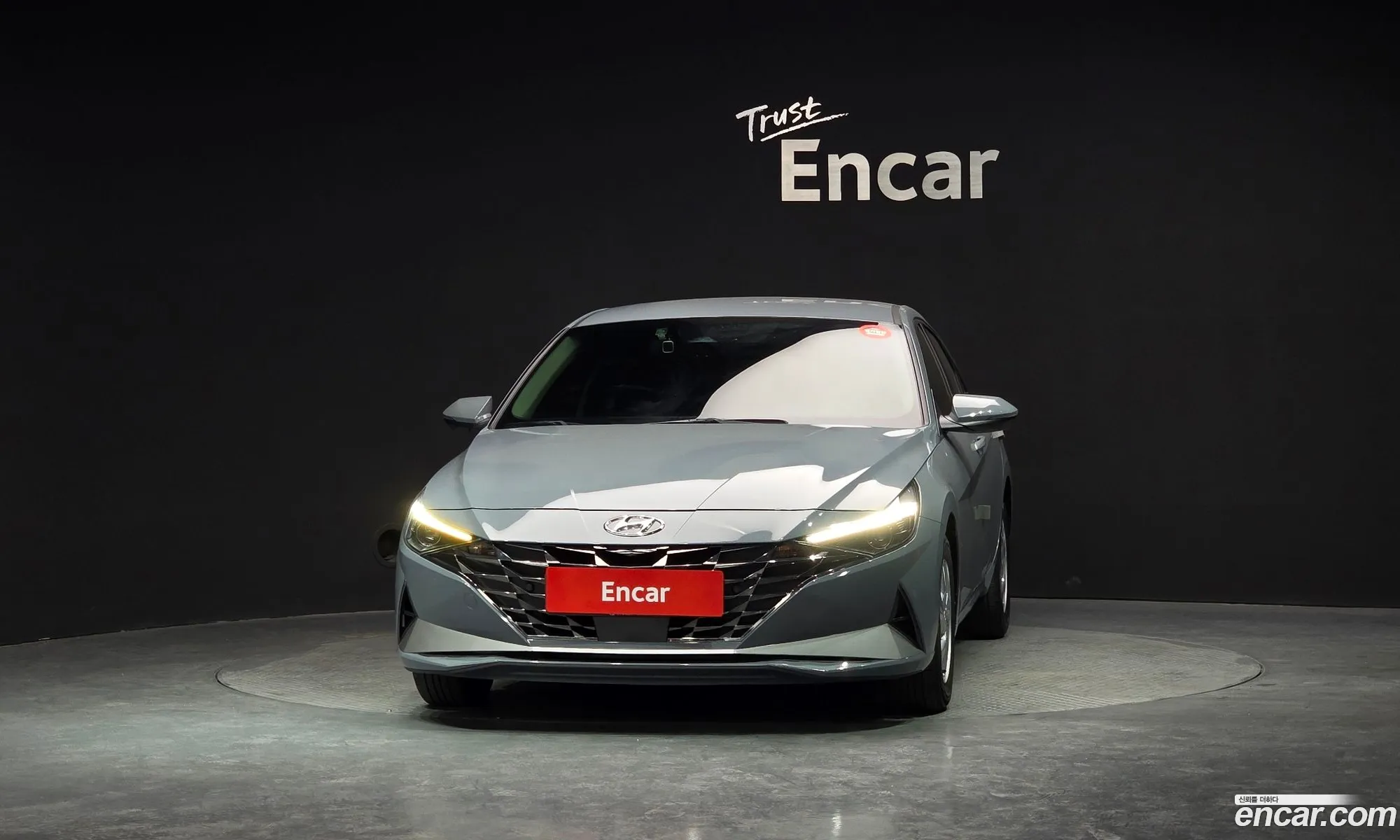 Hyundai Elantra 2020 — 2