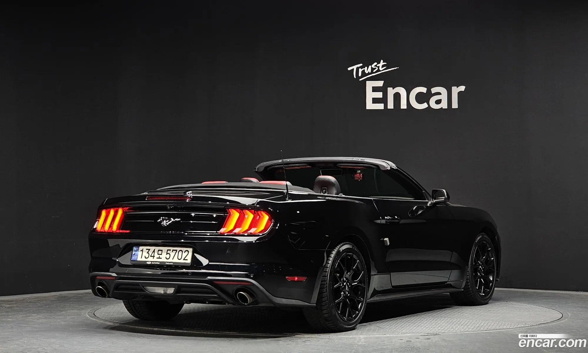 Ford Mustang 2021 — 19