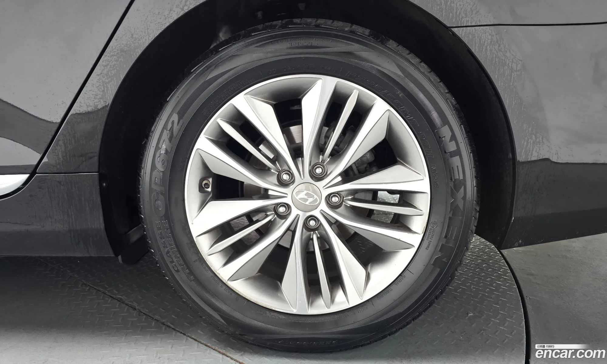 Hyundai Grandeur HG 2015 — 16