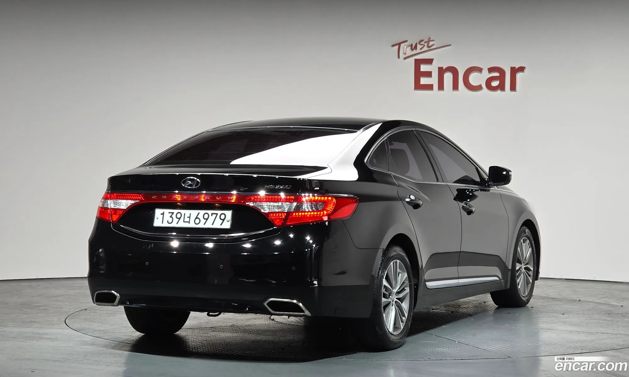 Hyundai Grandeur HG 2015 — 18