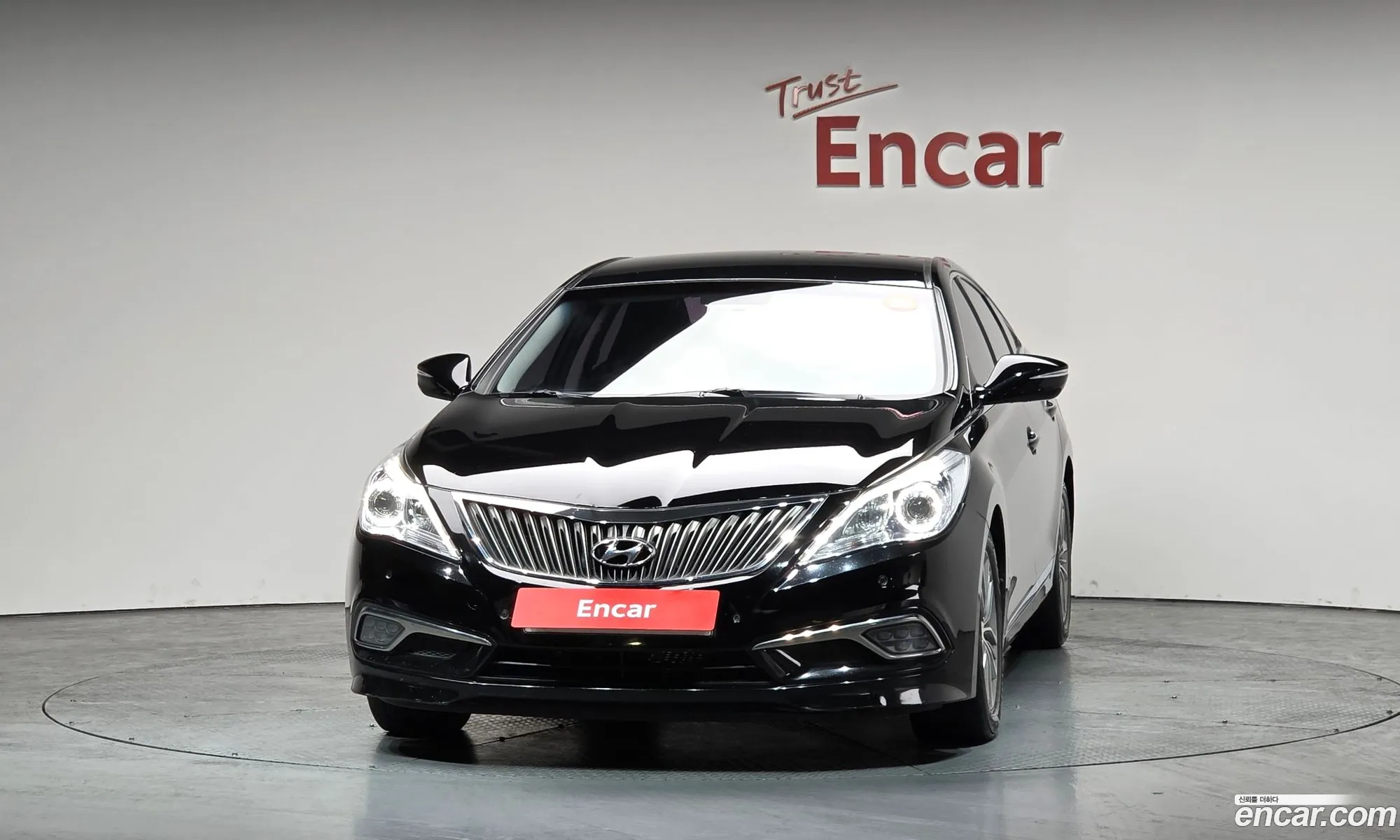 Hyundai Grandeur HG 2015 — 19