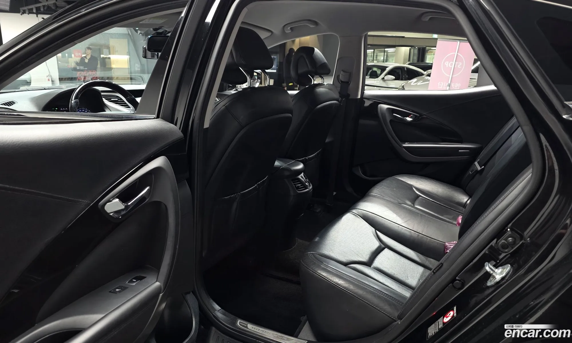 Hyundai Grandeur HG 2015 — 15