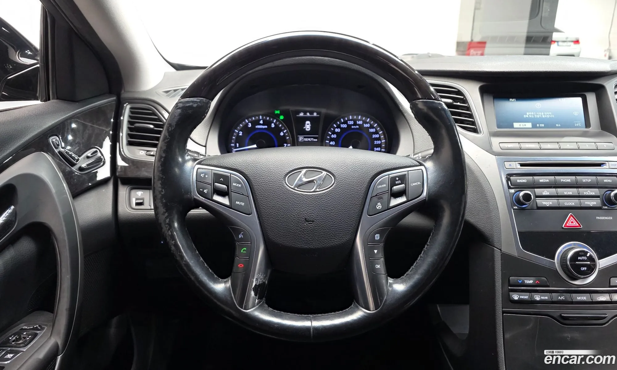 Hyundai Grandeur HG 2015 — 6