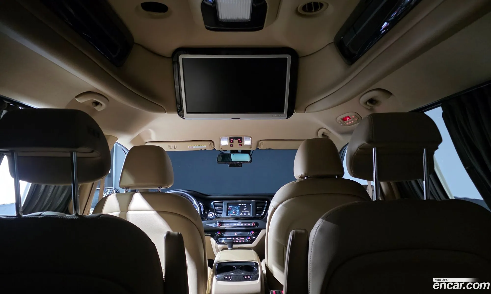 Kia Carnival 2019 KNAME81ABKS536632 — 5