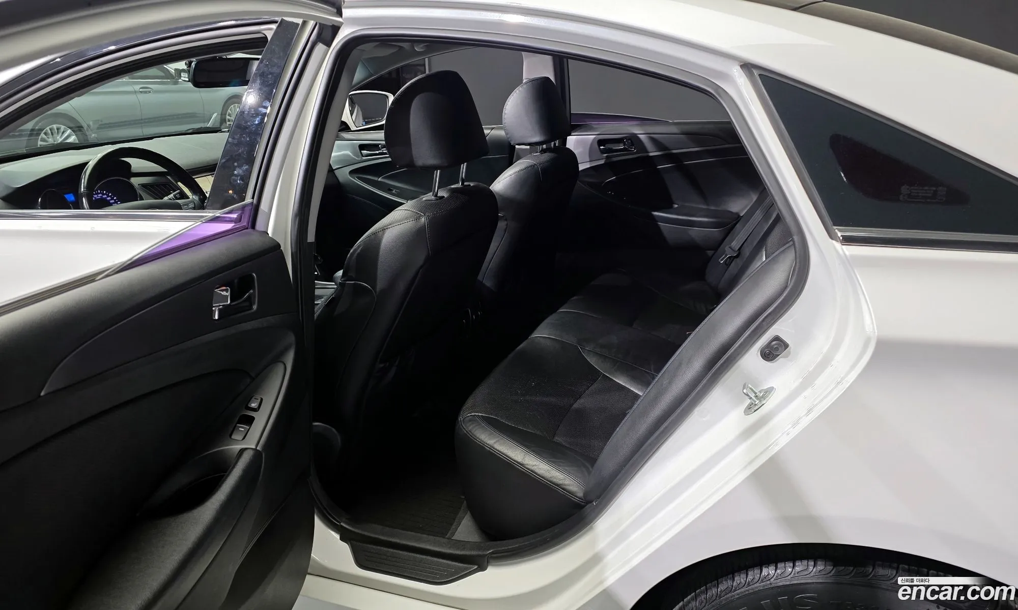 Hyundai Sonata Hybrid 2013 — 12