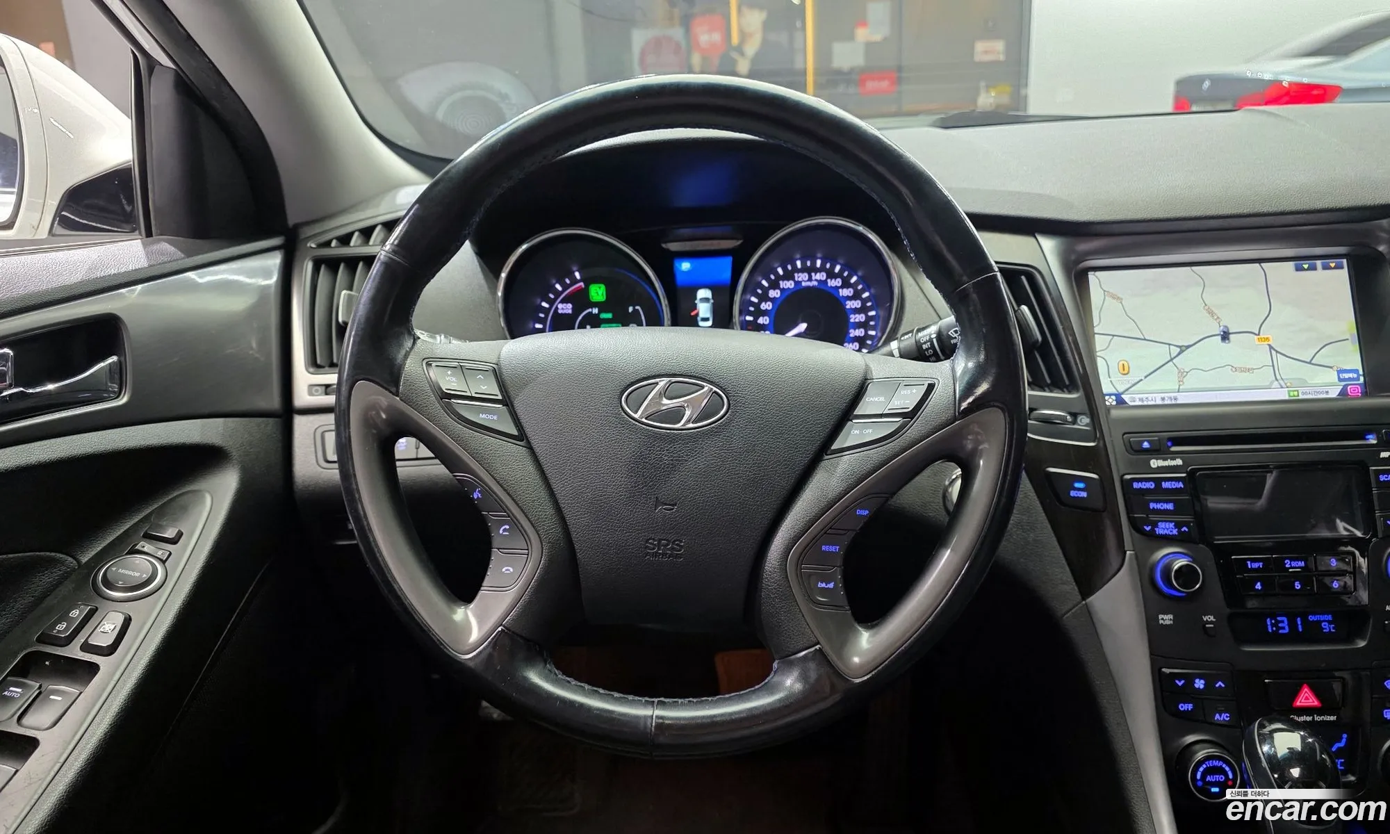 Hyundai Sonata Hybrid 2013 — 10