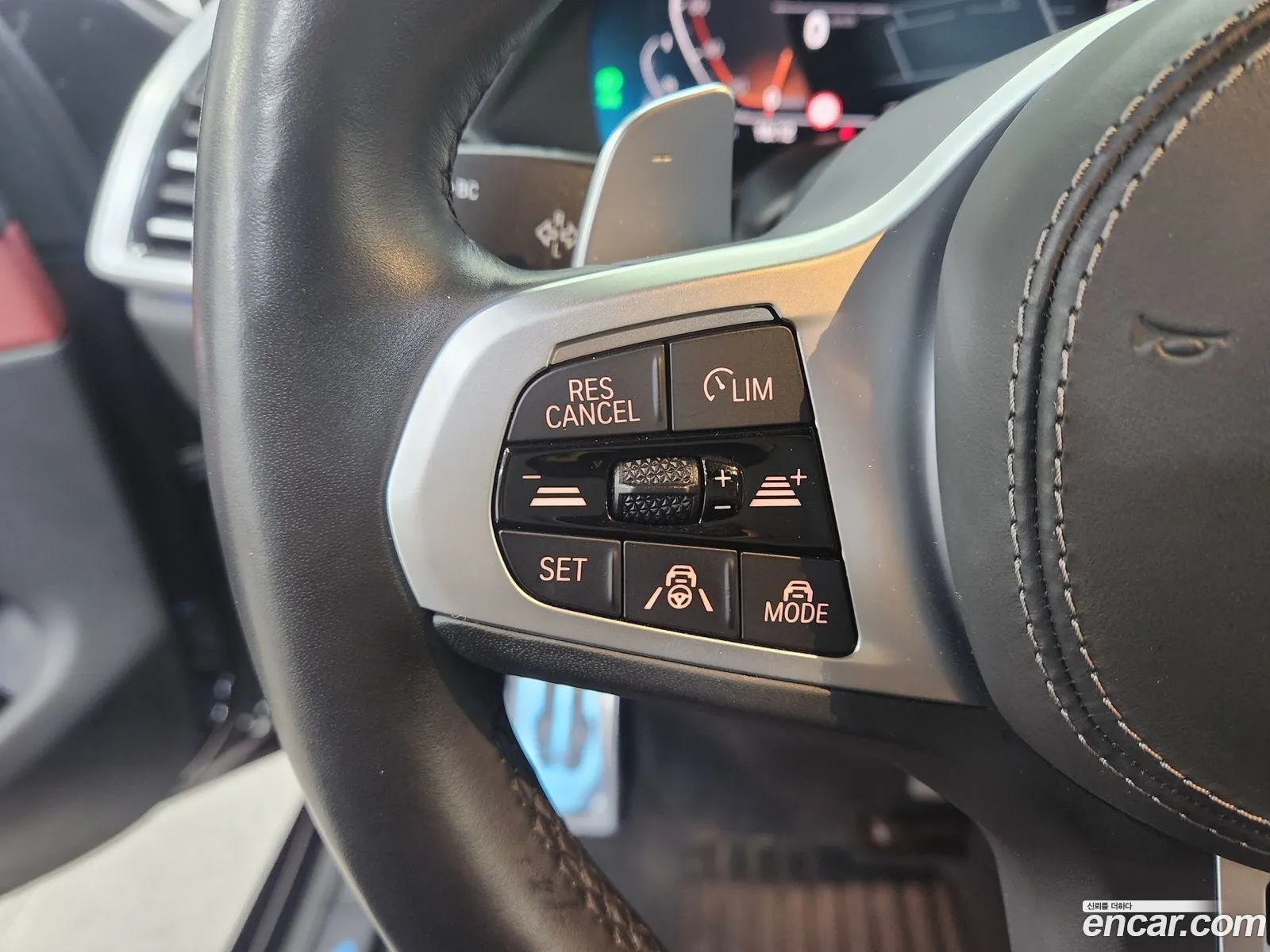BMW X6 2021 — 12