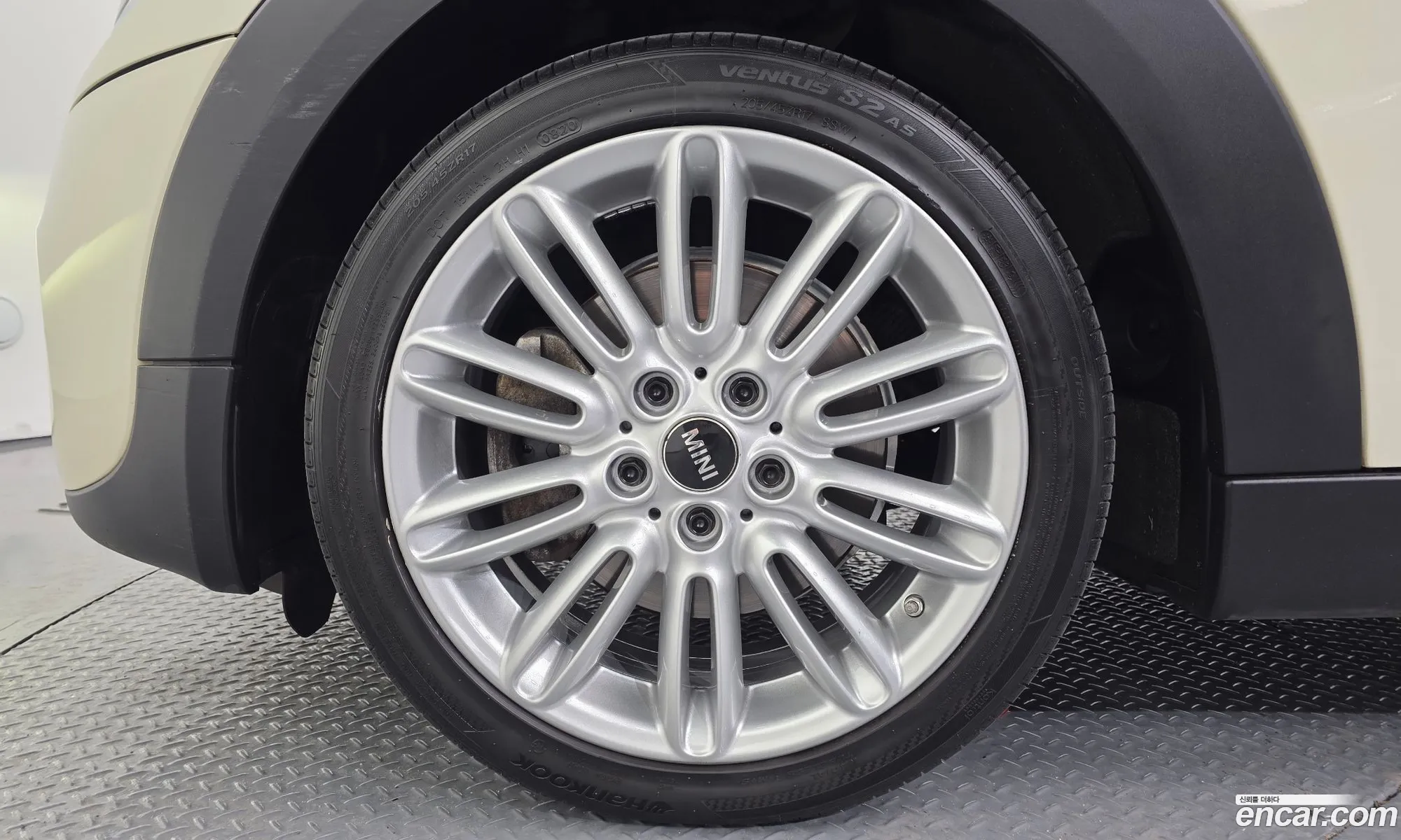 Mini Cooper S 2017 WMWXU3100H2D46777 — 8