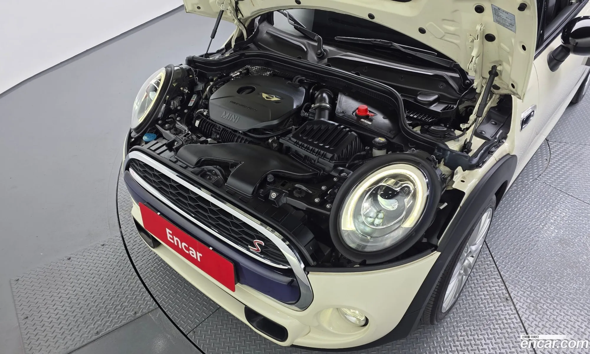 Mini Cooper S 2017 WMWXU3100H2D46777 — 9